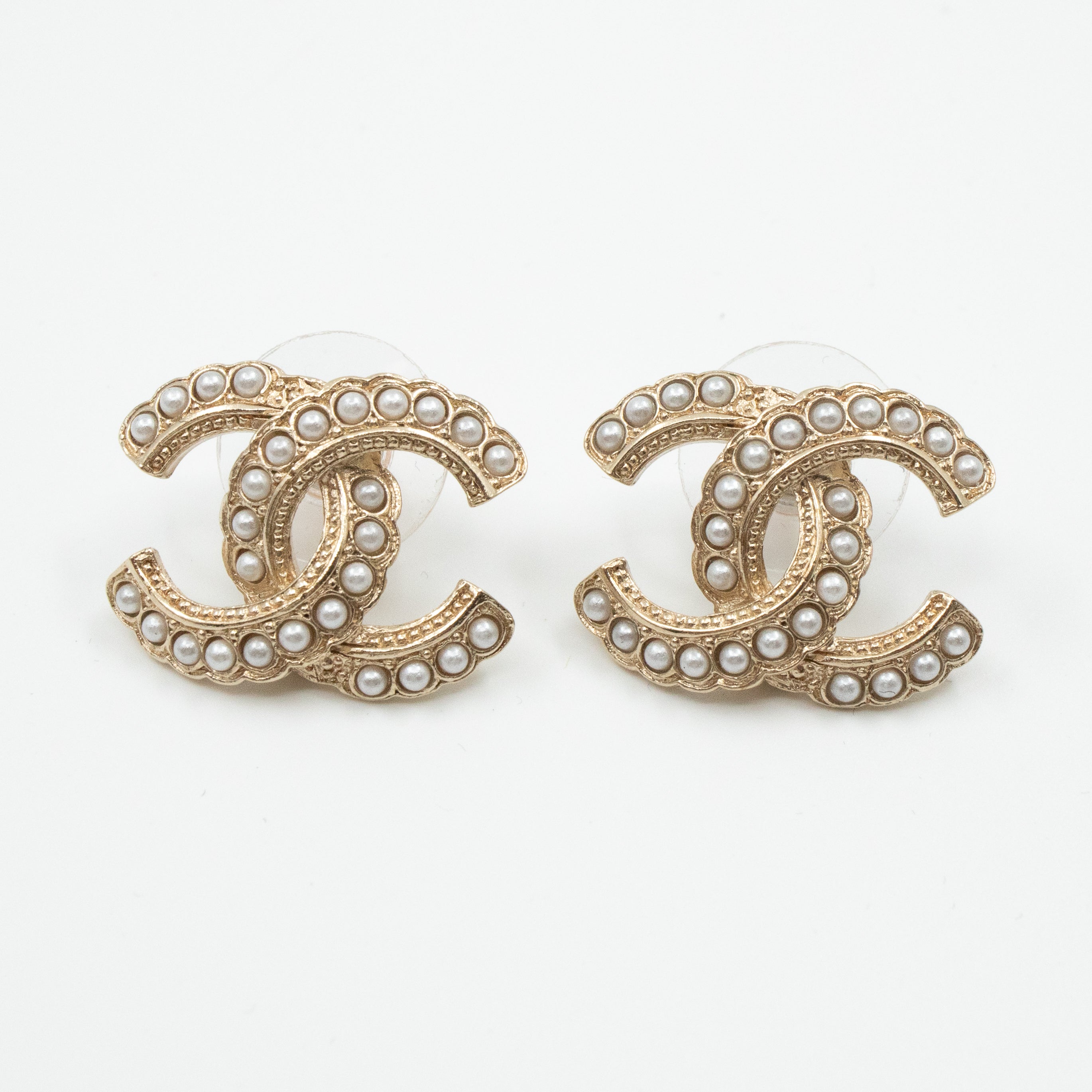 CC Pearl Earrings Light Gold