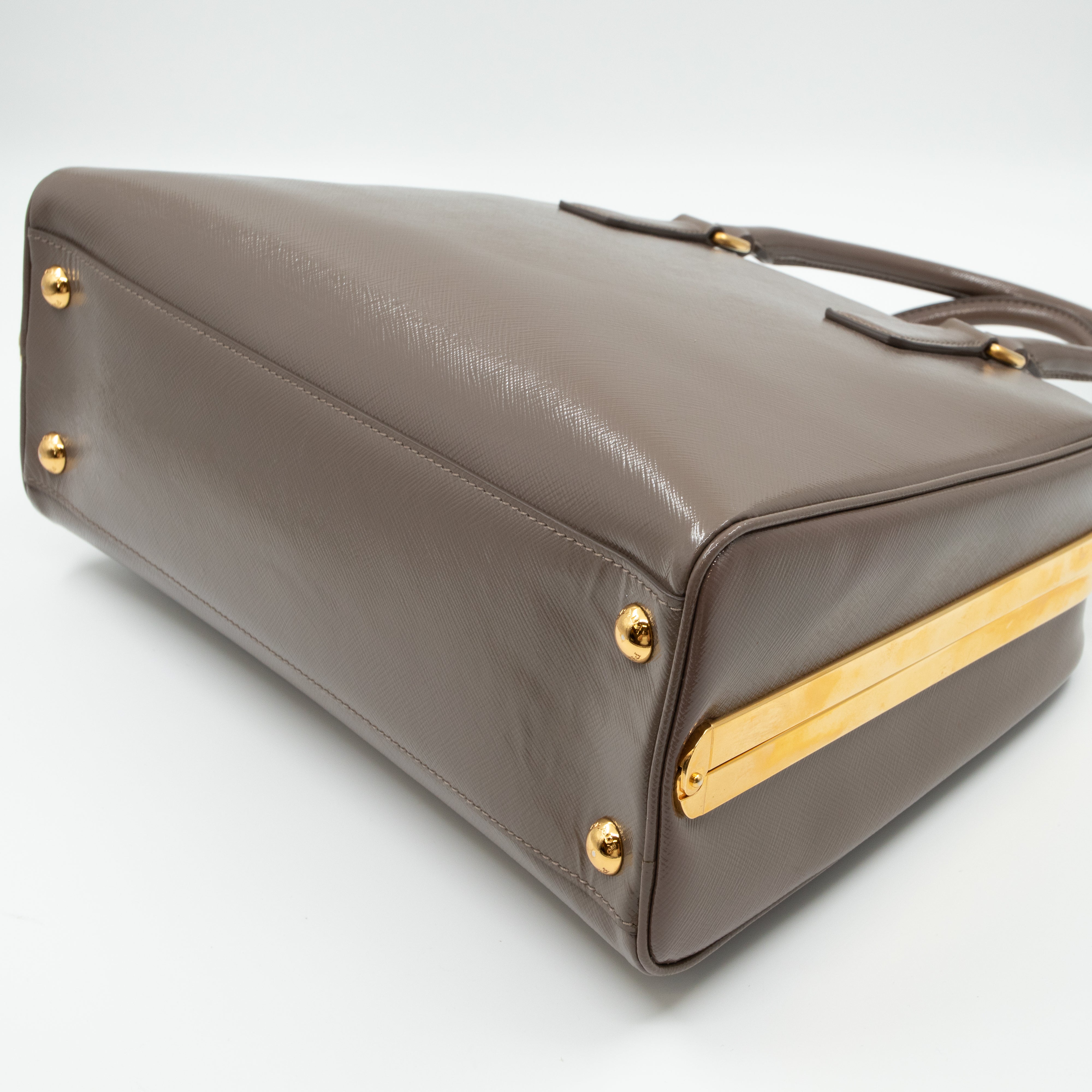 Pyramid Frame Satchel Gray Leather