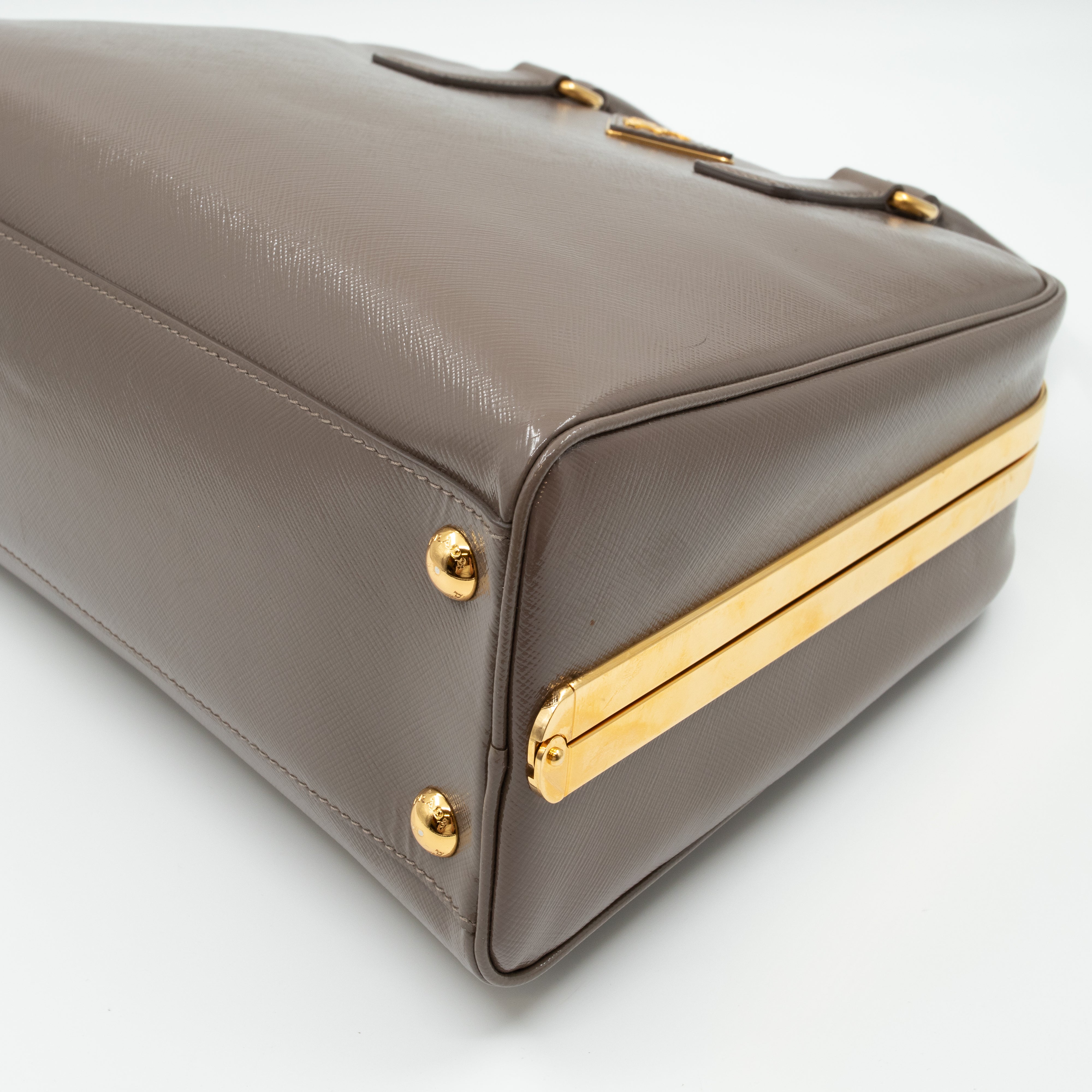 Pyramid Frame Satchel Gray Leather