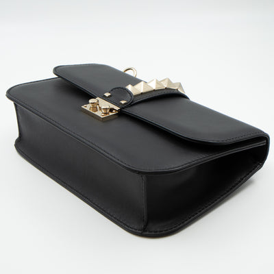 Medium Glam Lock Rockstud Flap Bag Black