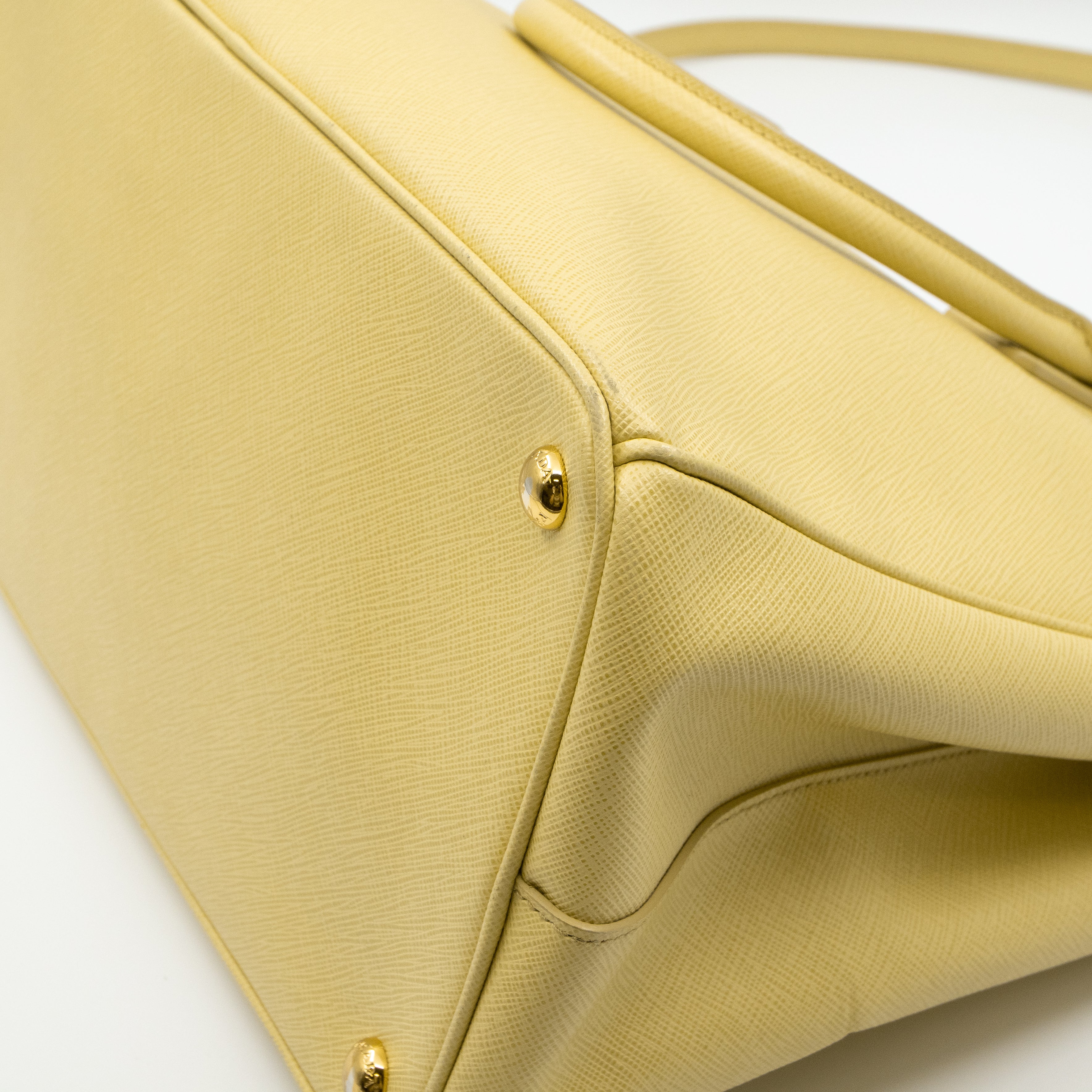 Galleria Large Double Zip Yellow Saffiano