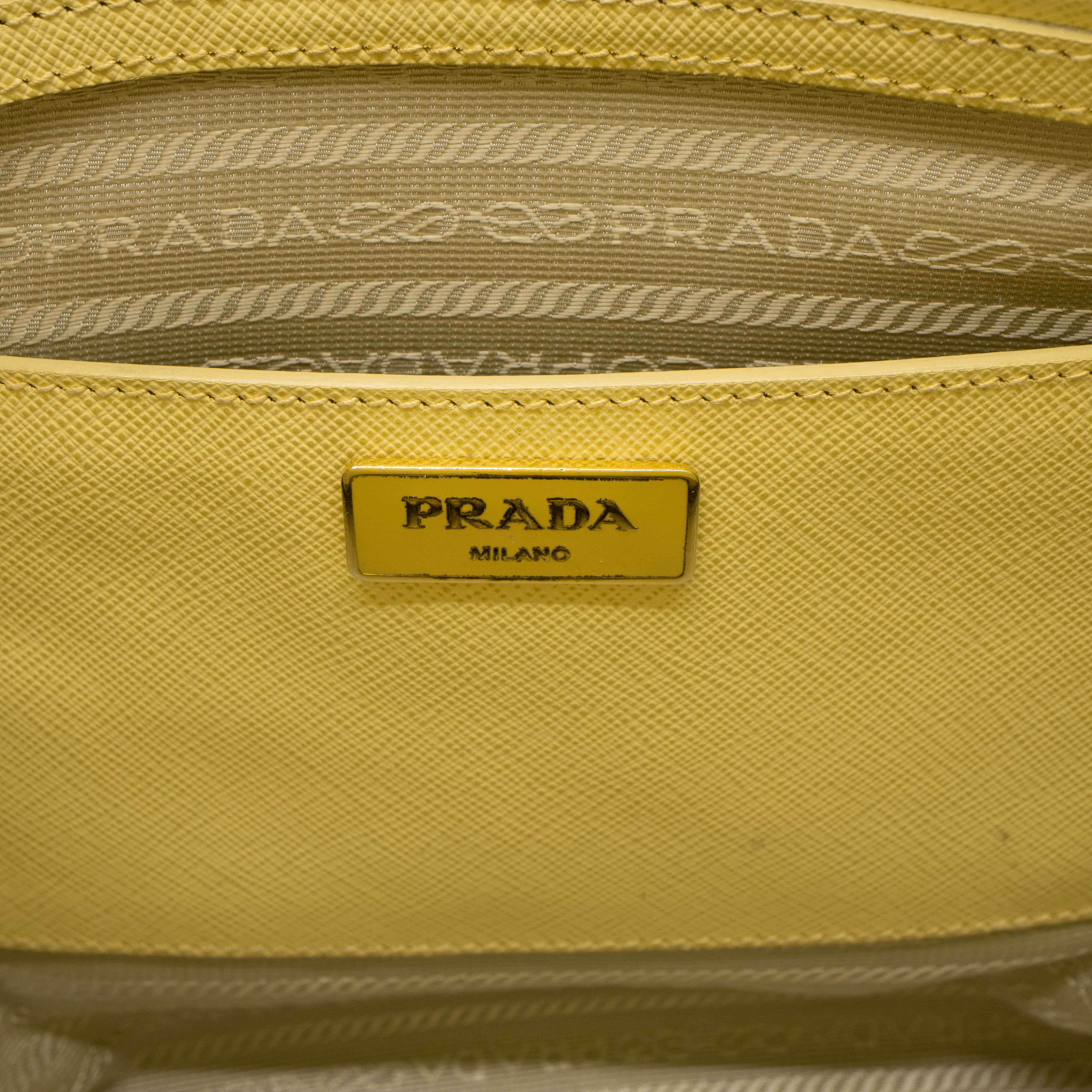 Galleria Large Double Zip Yellow Saffiano