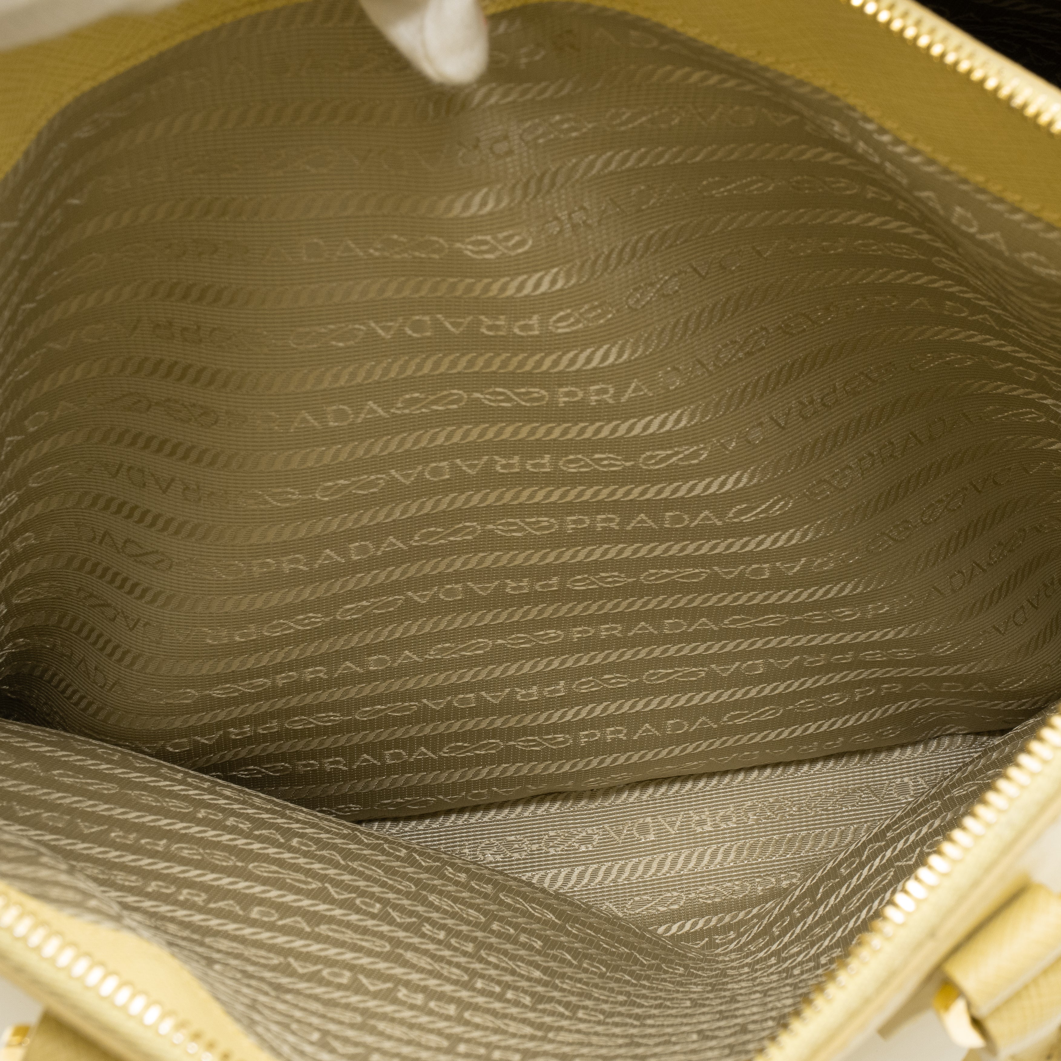 Galleria Large Double Zip Yellow Saffiano