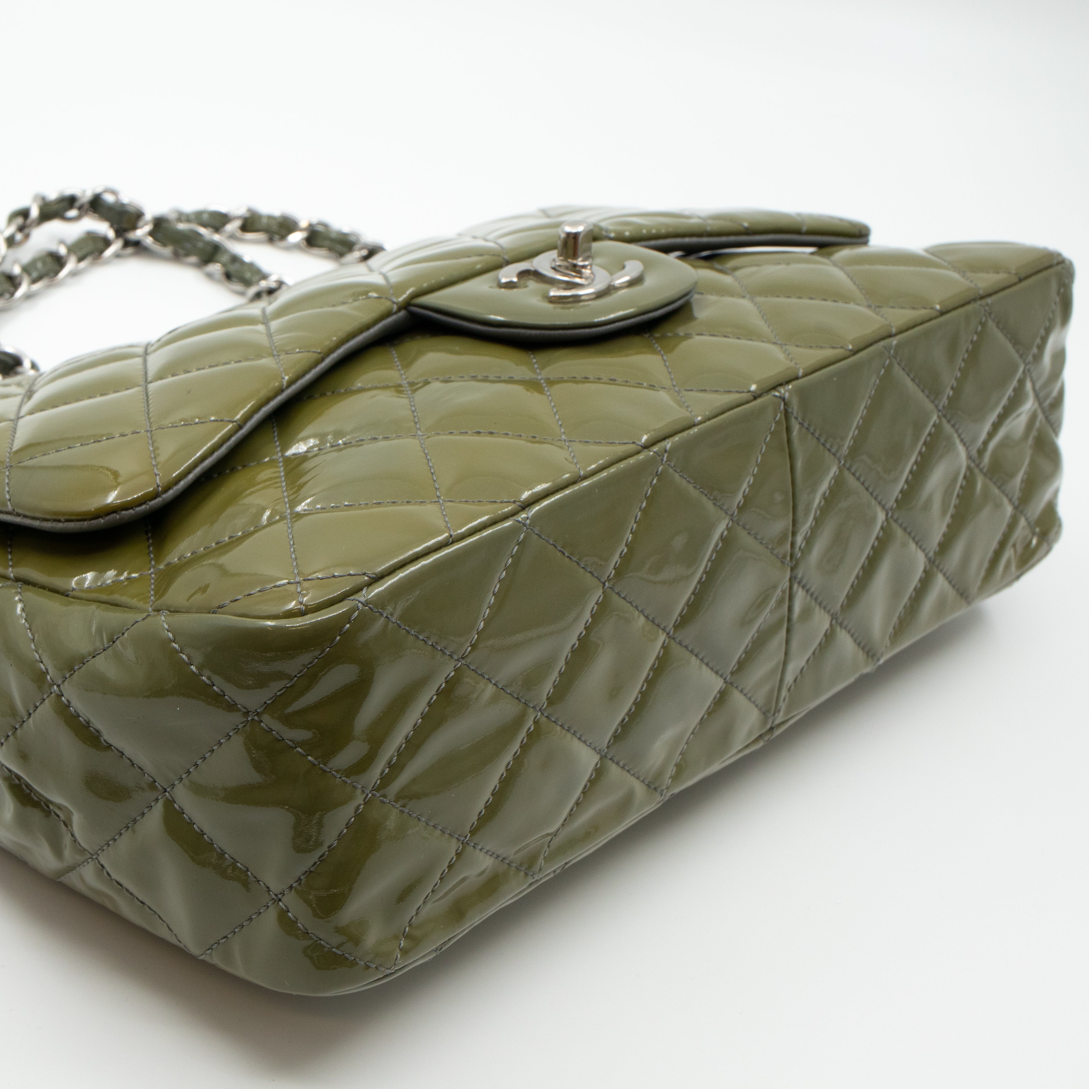 Classic Single Flap Jumbo Green Gray Patent Leather