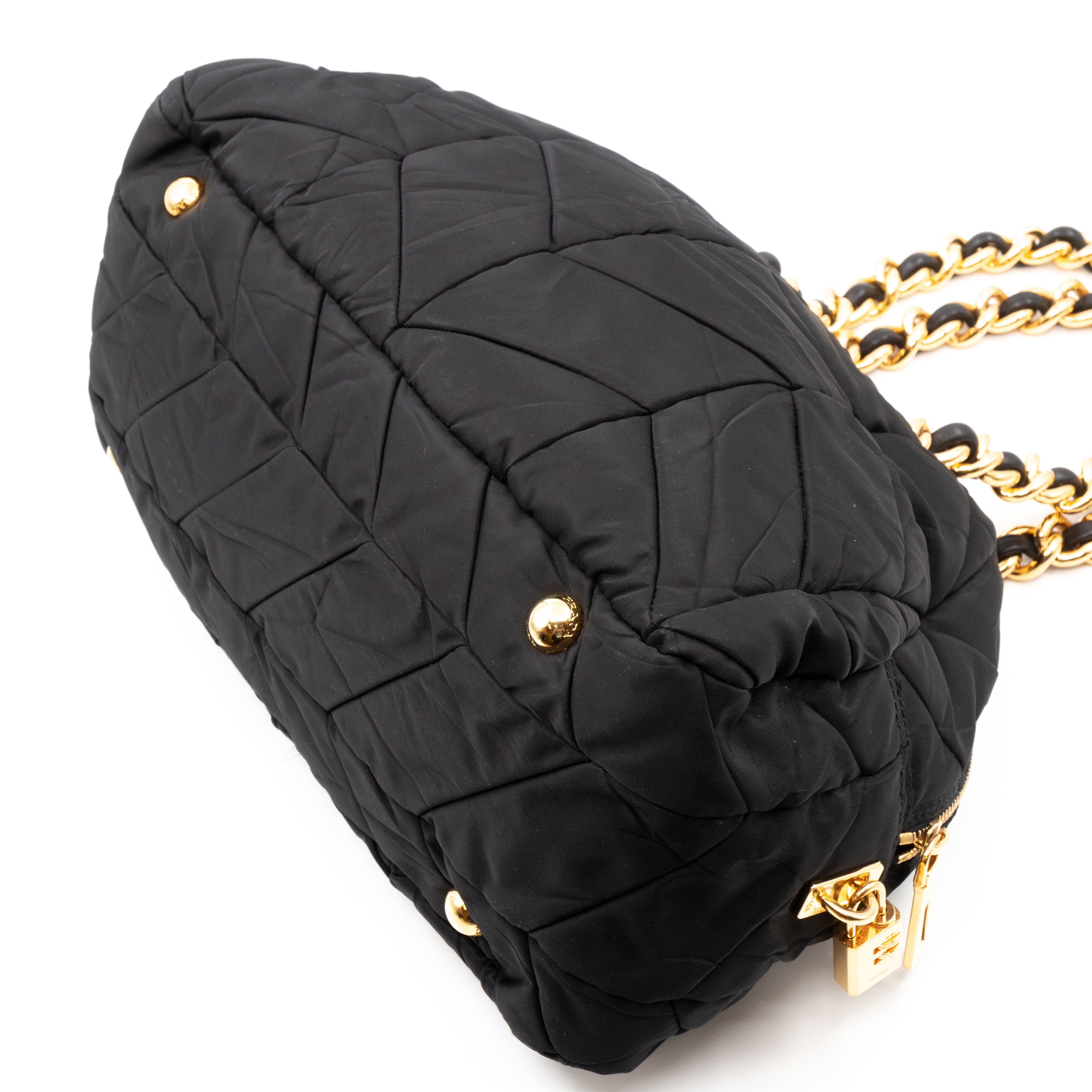 Chain Bowler Bag Black Quilted Tessuto