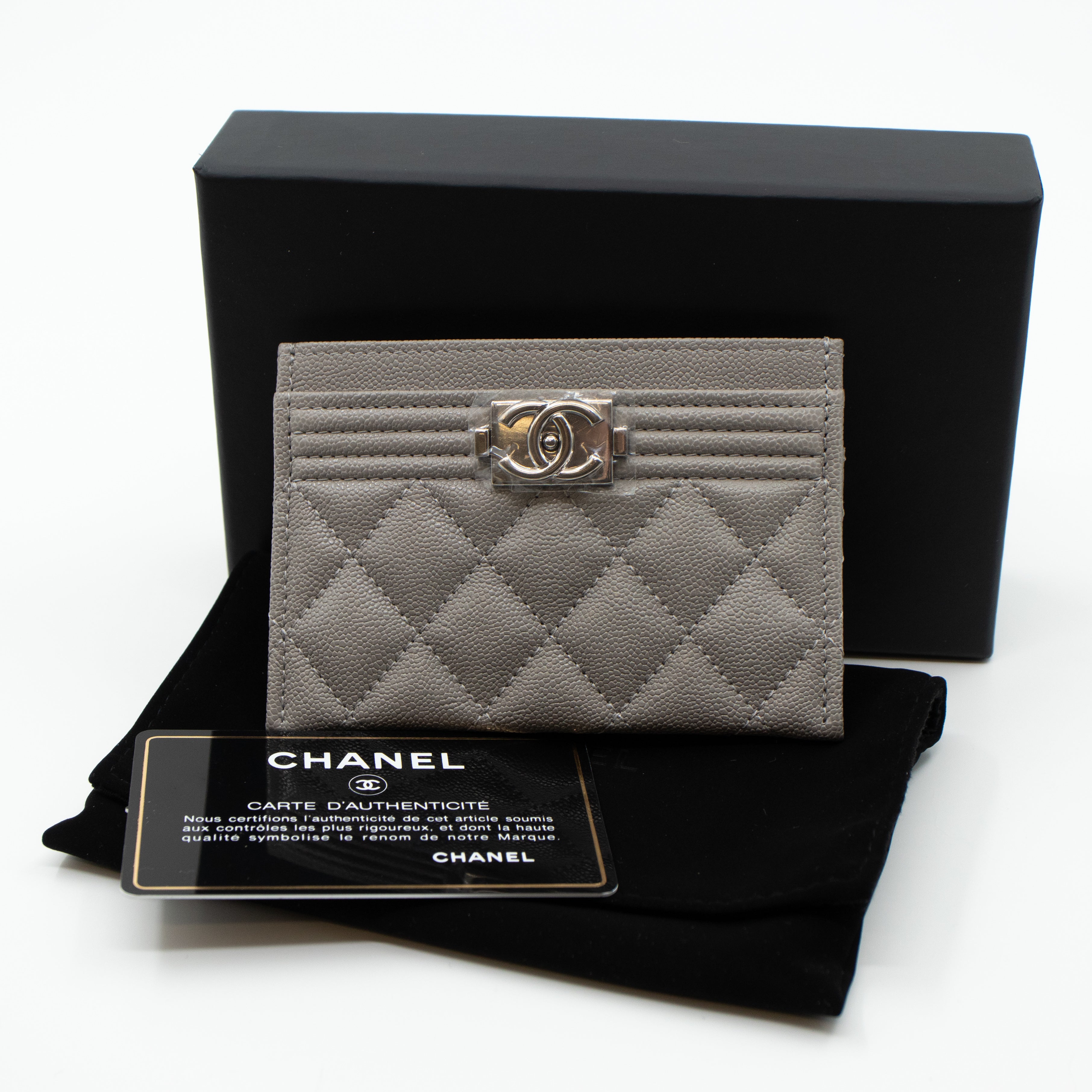 Best prices Shop CHANEL Plain Logo Card Holders (A84431-B07520