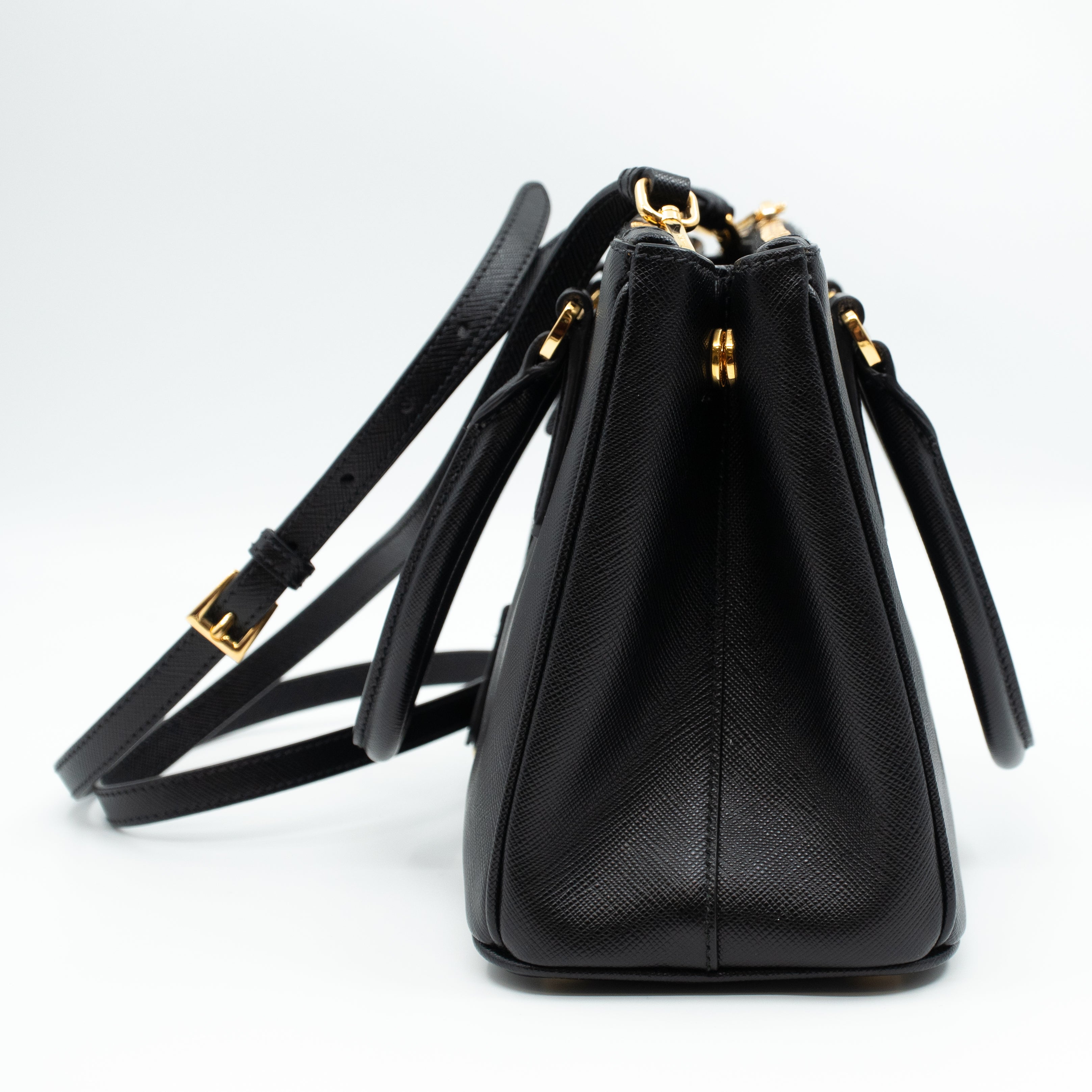 Galleria Small Double Zip Black Saffiano
