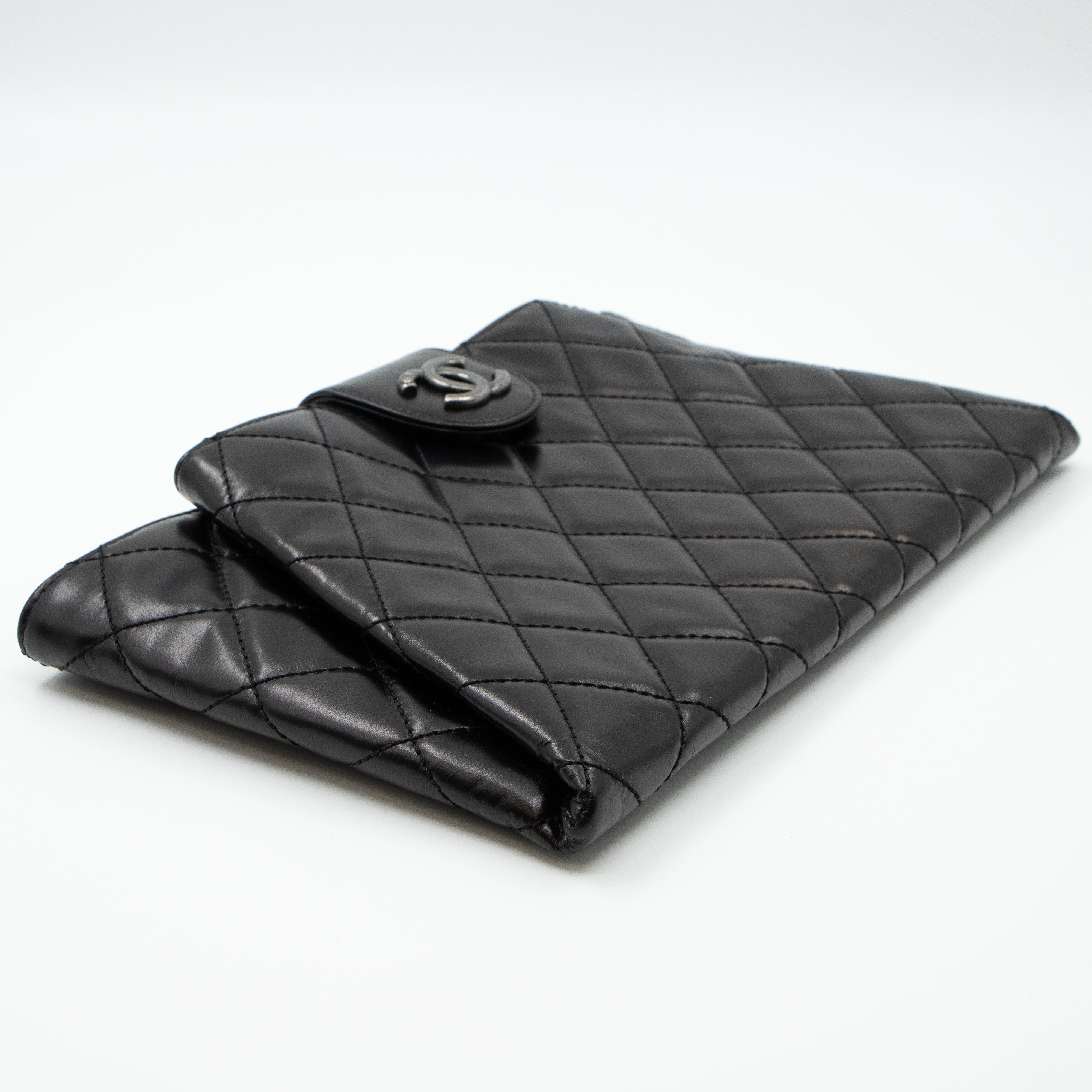 Coco Pleats Clutch Black Calfskin