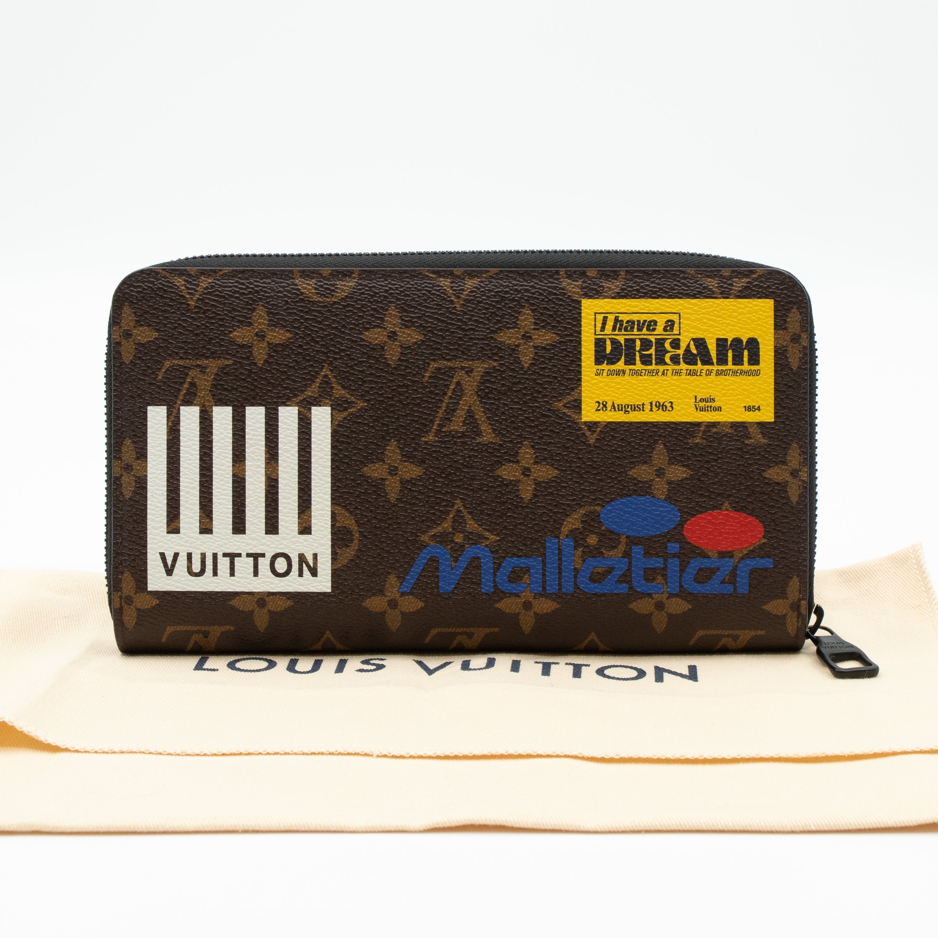 Zippy Organizer Wallet Monogram Logo Story