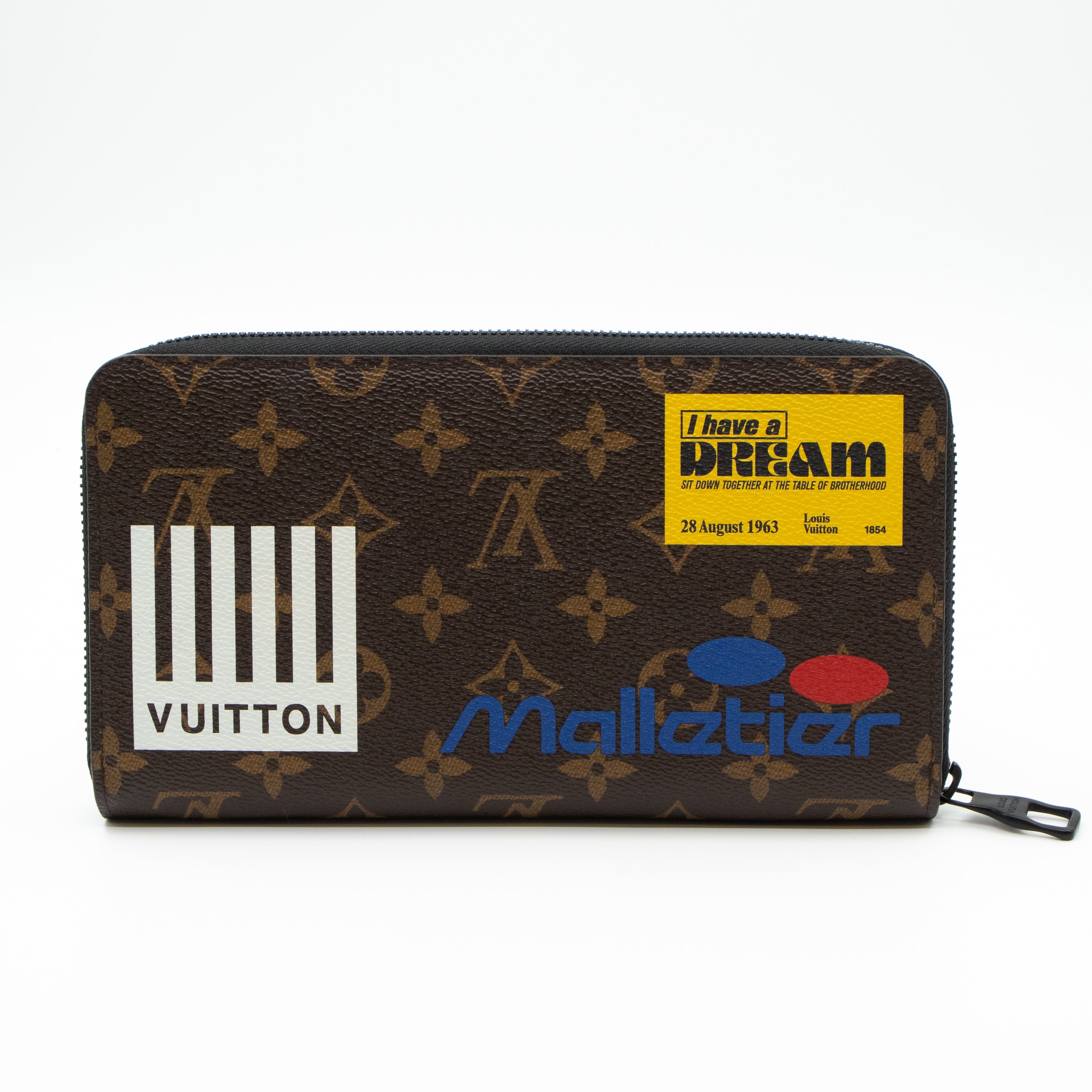 Zippy Organizer Wallet Monogram Logo Story