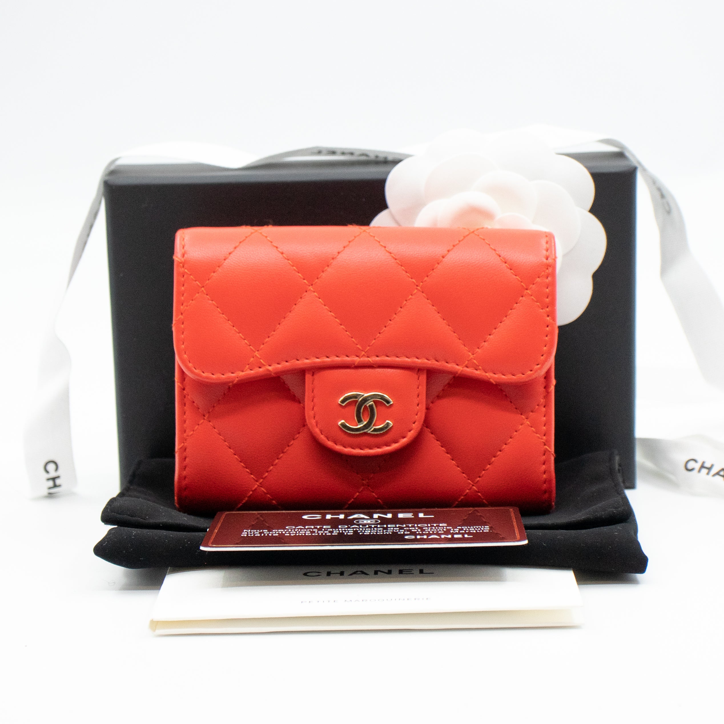 Classic Flap Card Case Coral Leather