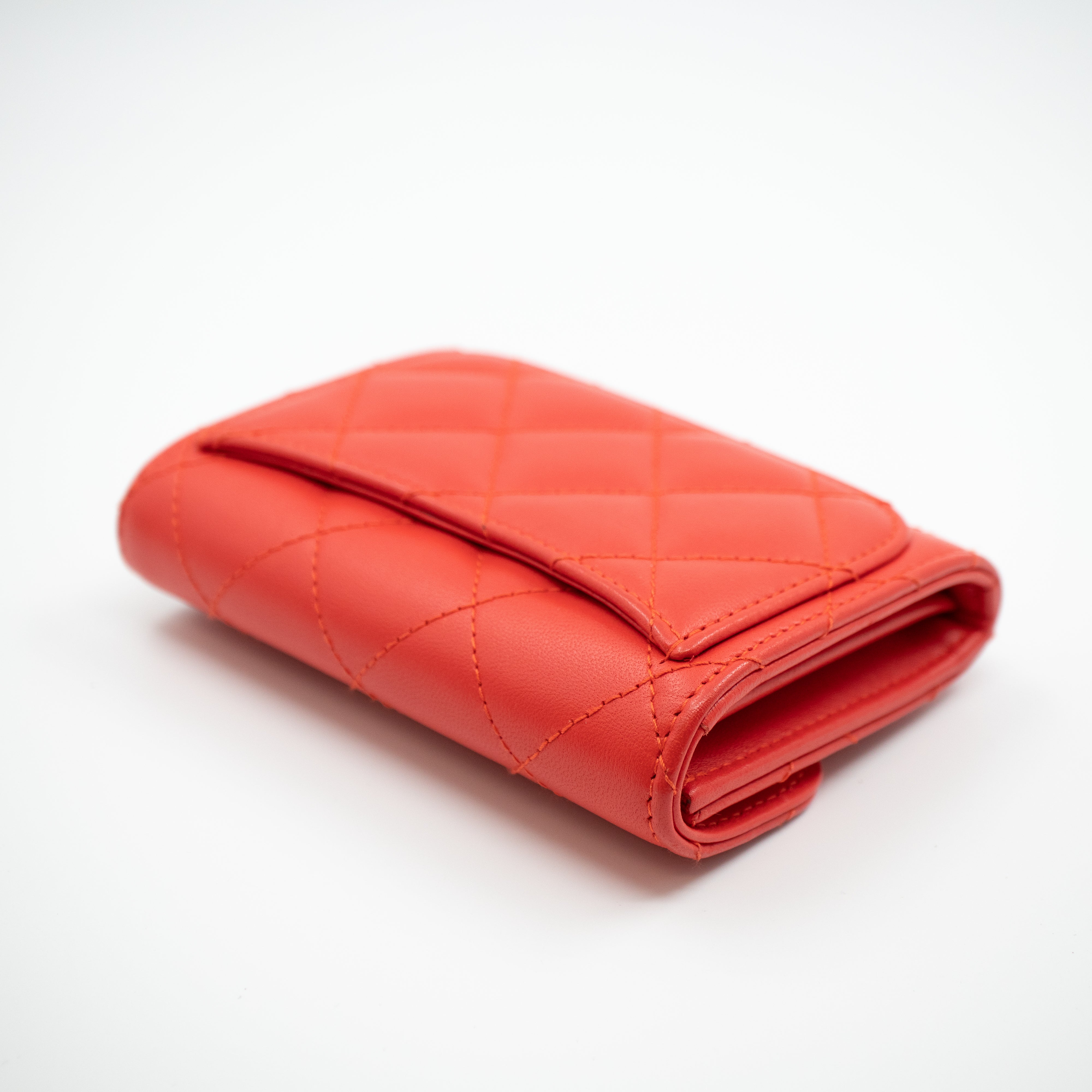 Classic Flap Card Case Coral Leather