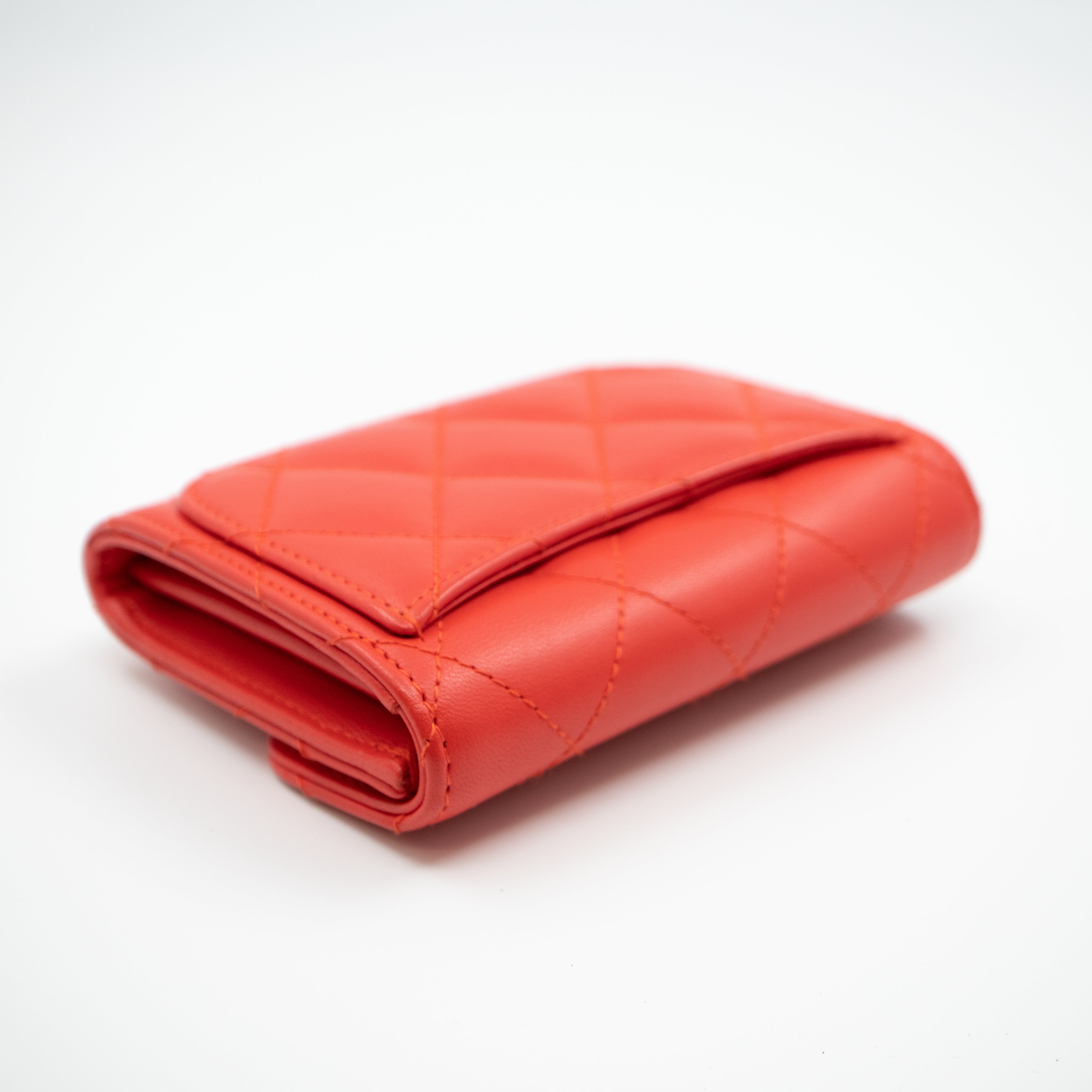 Classic Flap Card Case Coral Leather