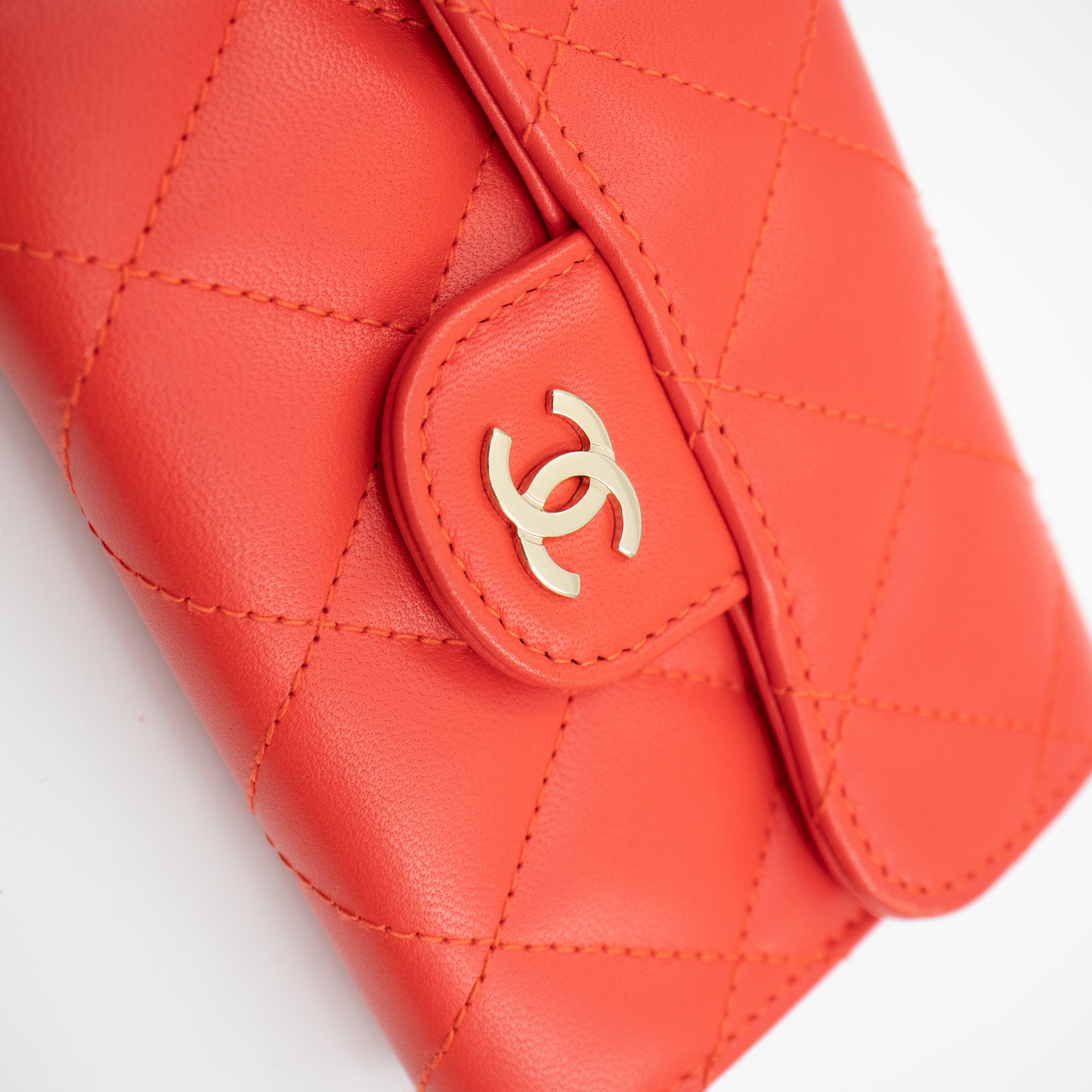 Classic Flap Card Case Coral Leather