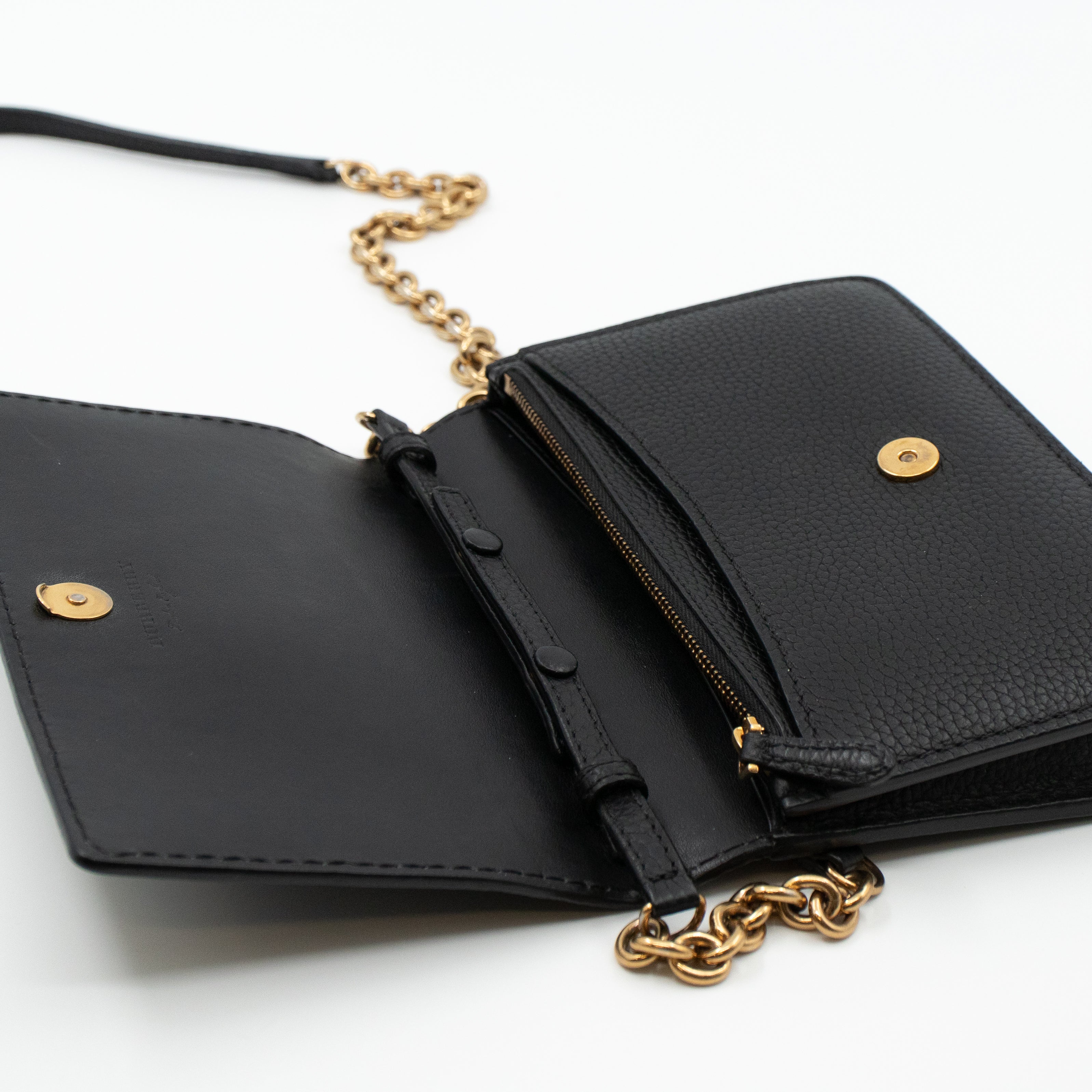 Burberry crossbody discount wallet on chain