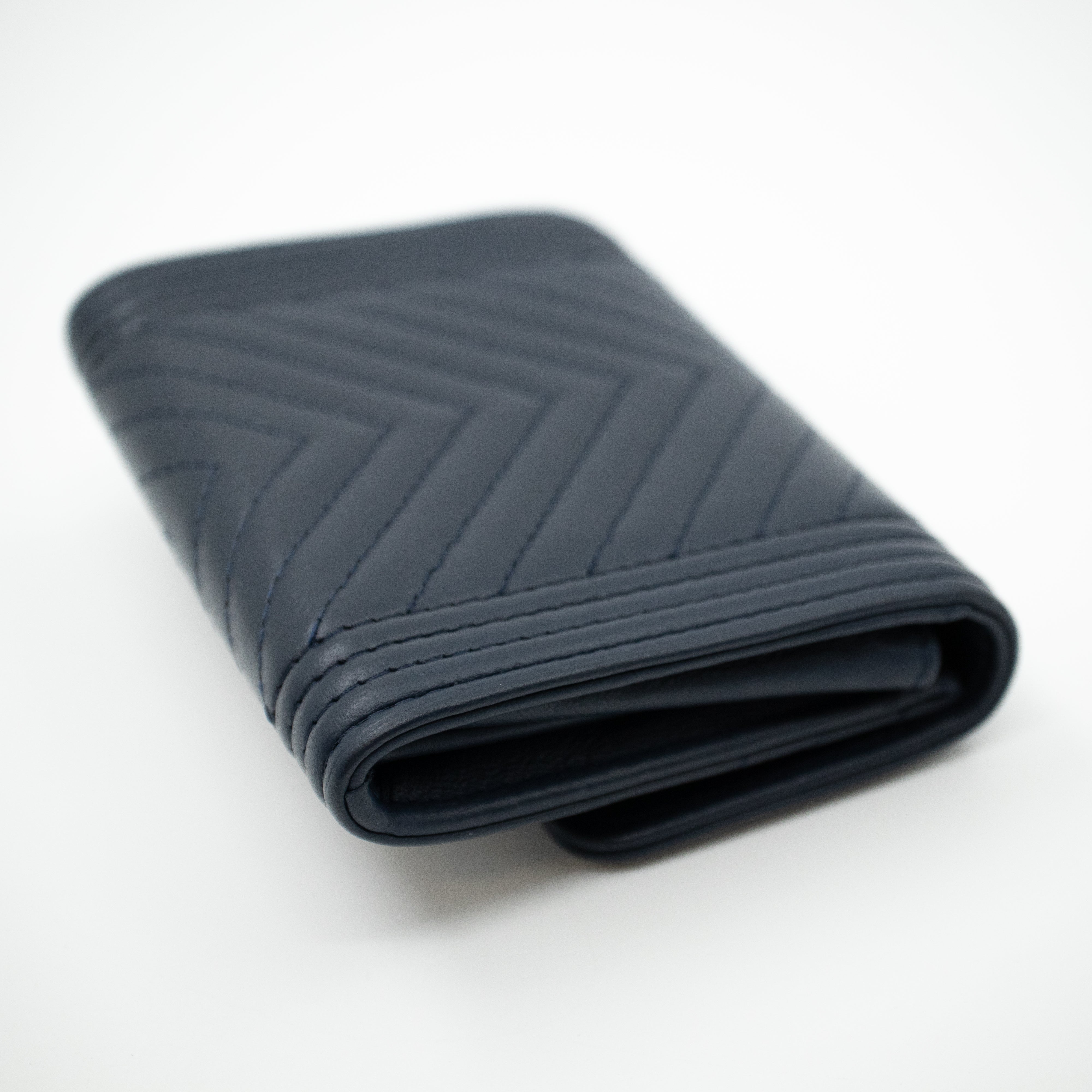 Boy Flap Card Case Navy Leather