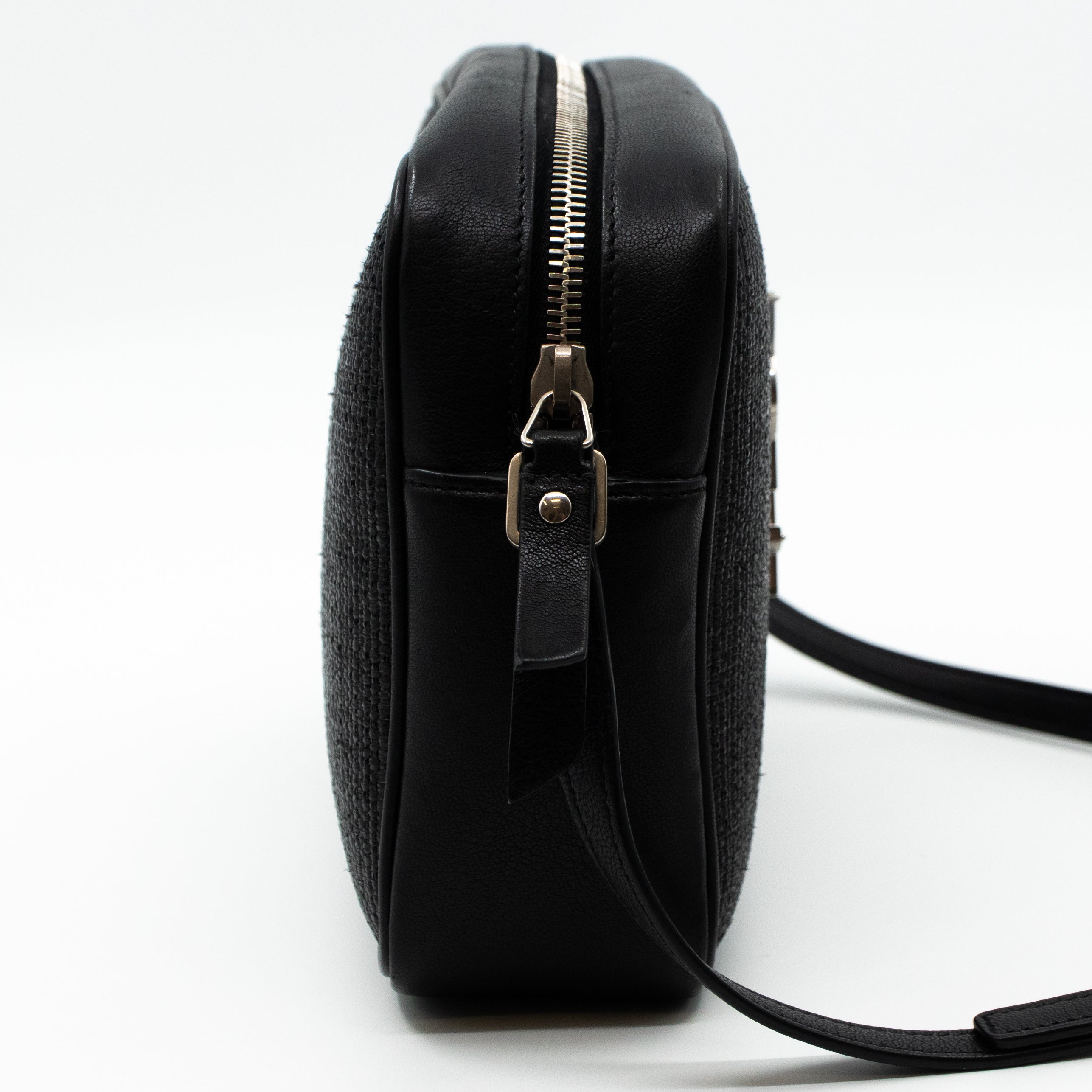 Lou Camera Bag Raffia Black