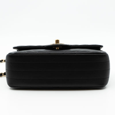 Classic Mini Rectangular Chevron Black Leather