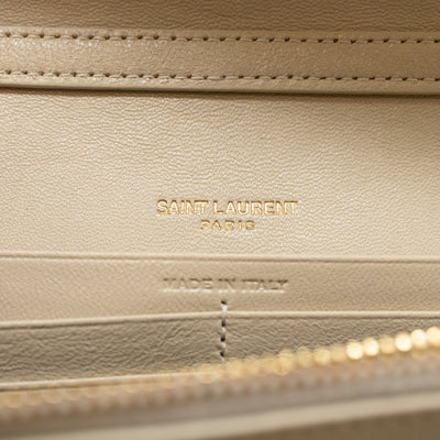 Becky Wallet on Chain Blanc Leather