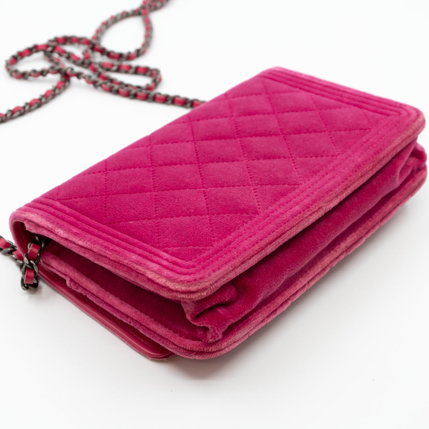 Boy Wallet On Chain Pink Velvet