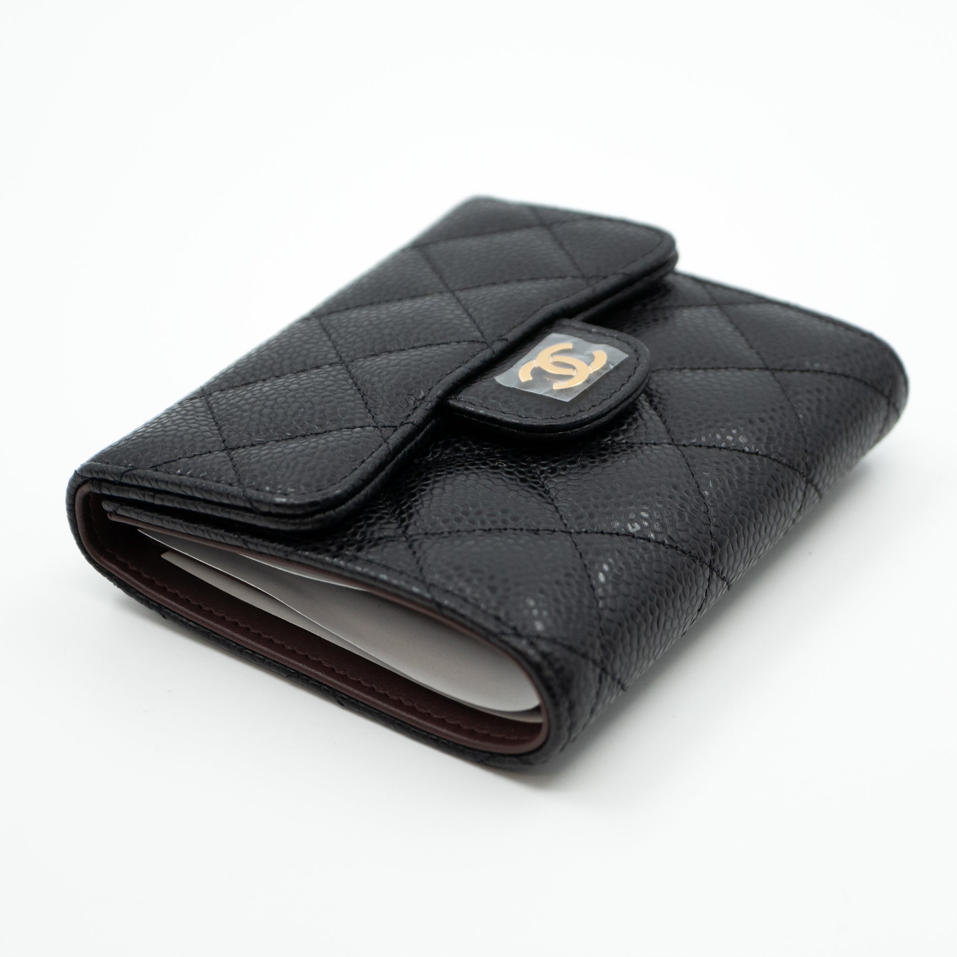 Classic small flap wallet - Lambskin & gold-tone metal, black — Fashion