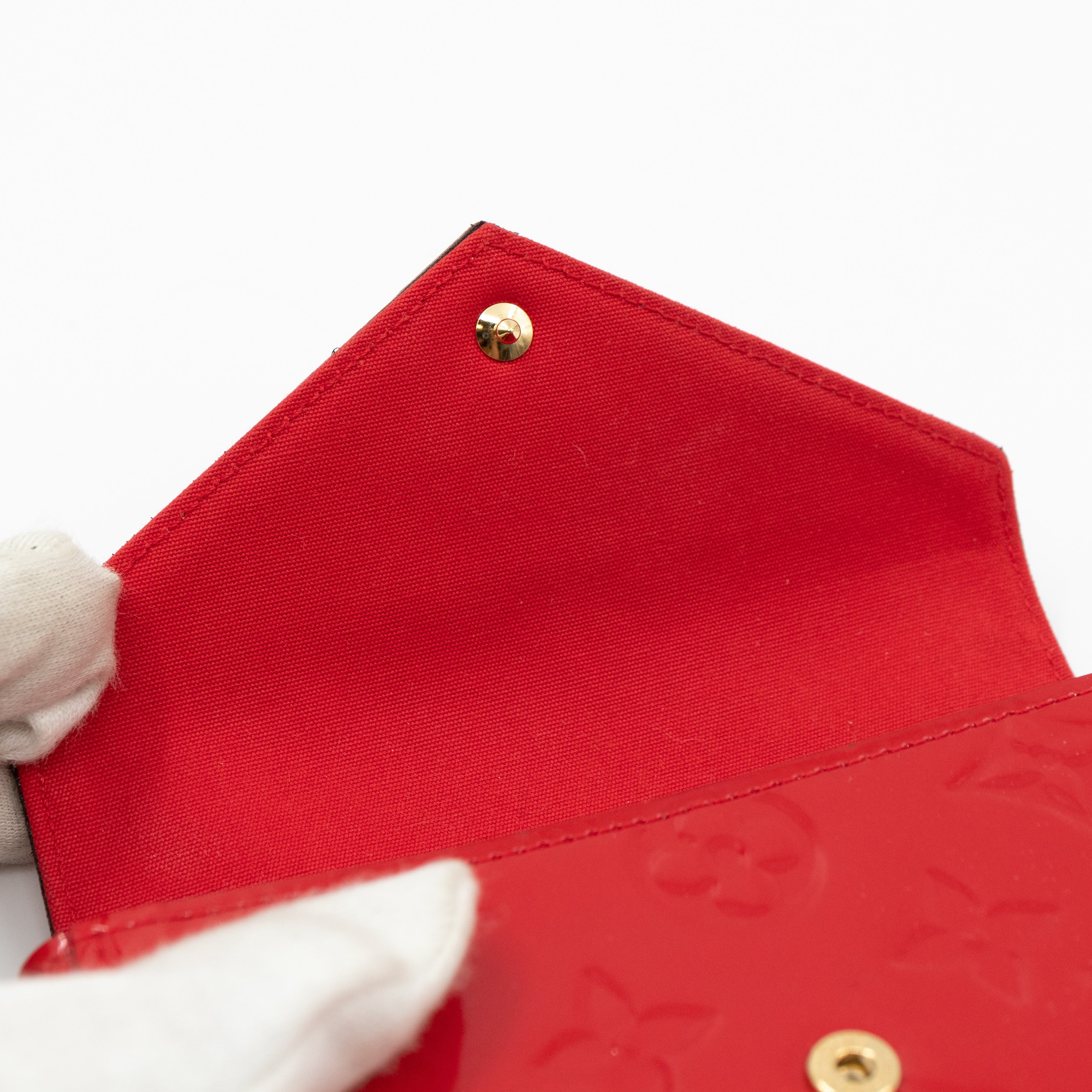 Lucie Pouch Vernis Cherry