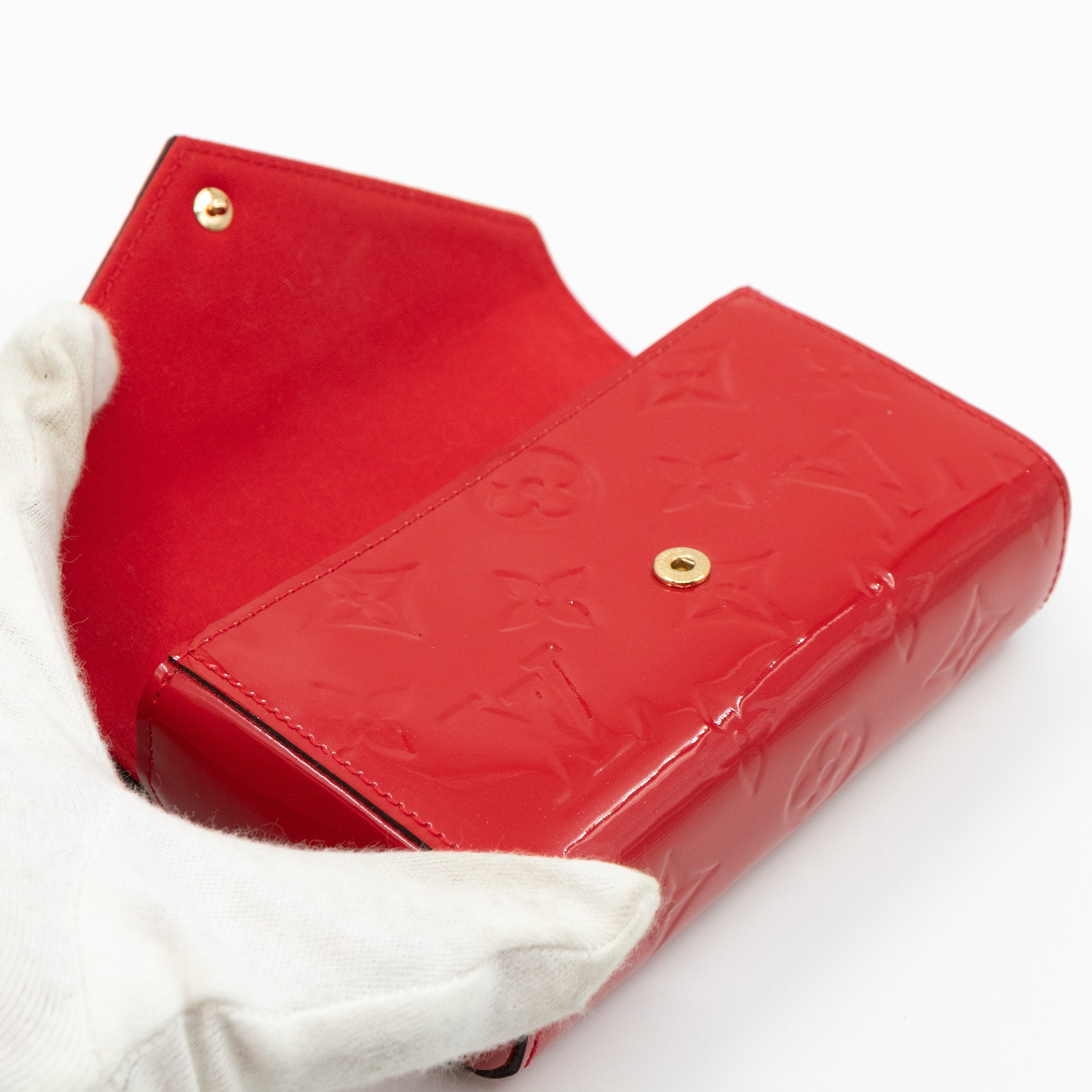 Lucie Pouch Vernis Cherry