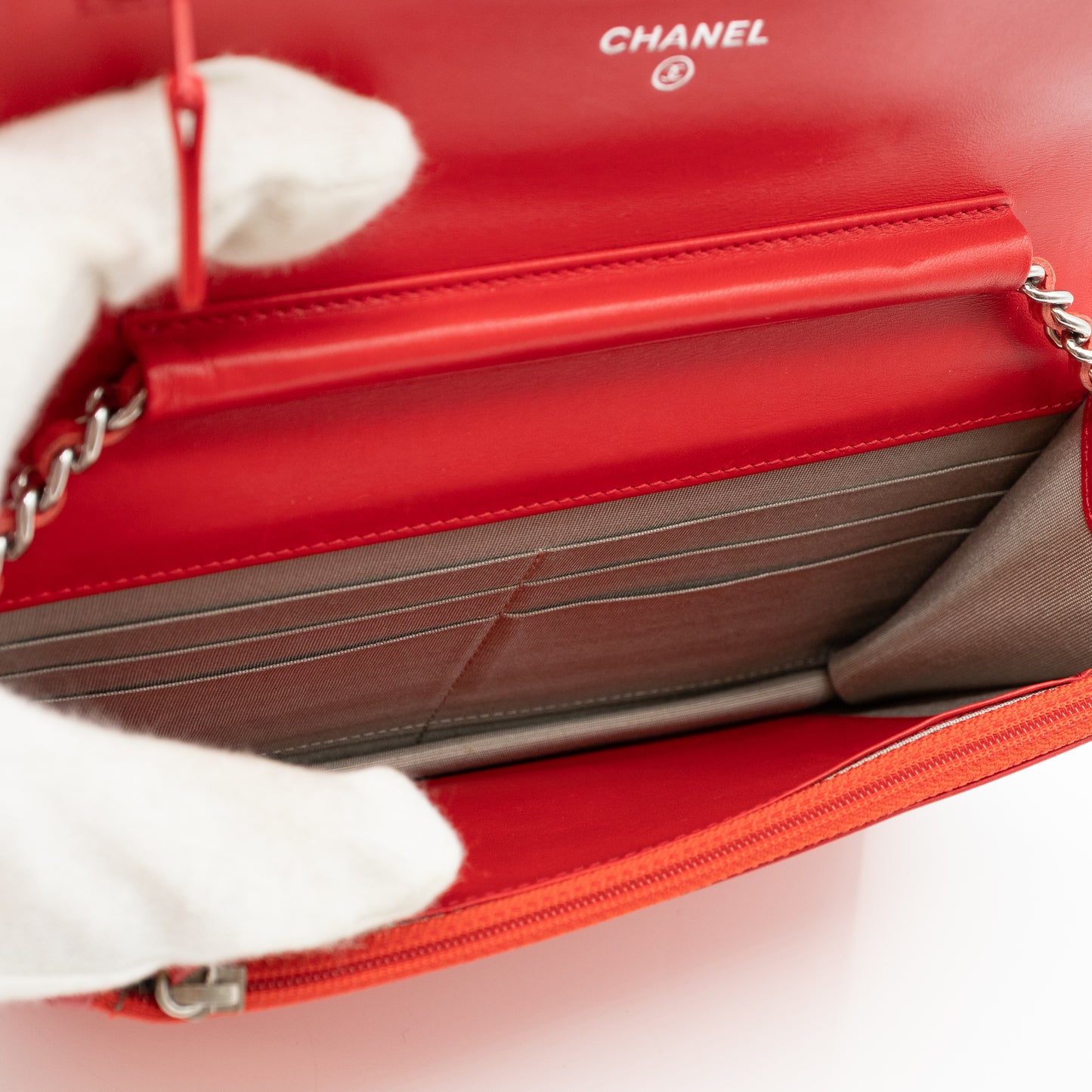 Classic CC Wallet On Chain Coral Caviar
