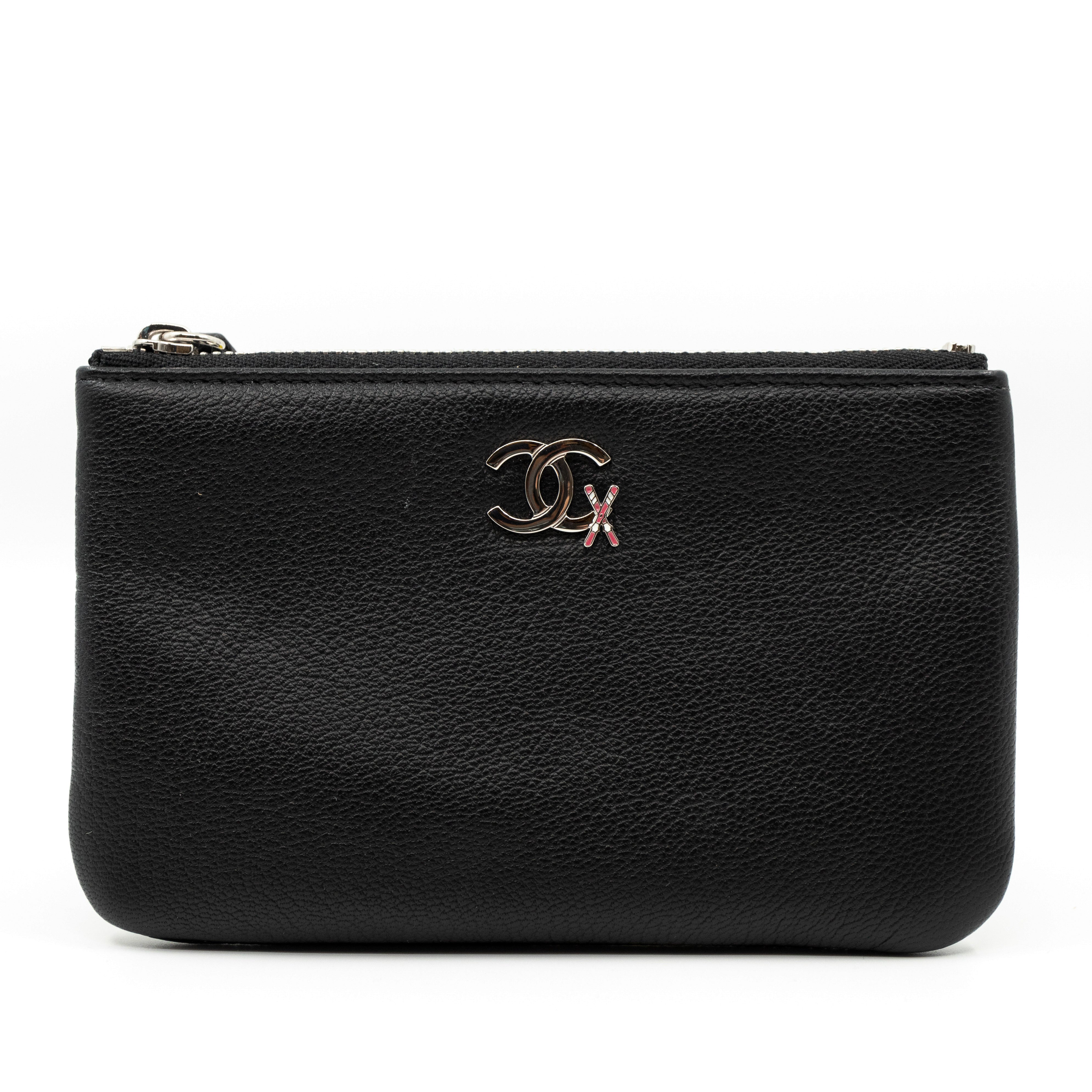 Classic Mini Pouch Ski Black Leather