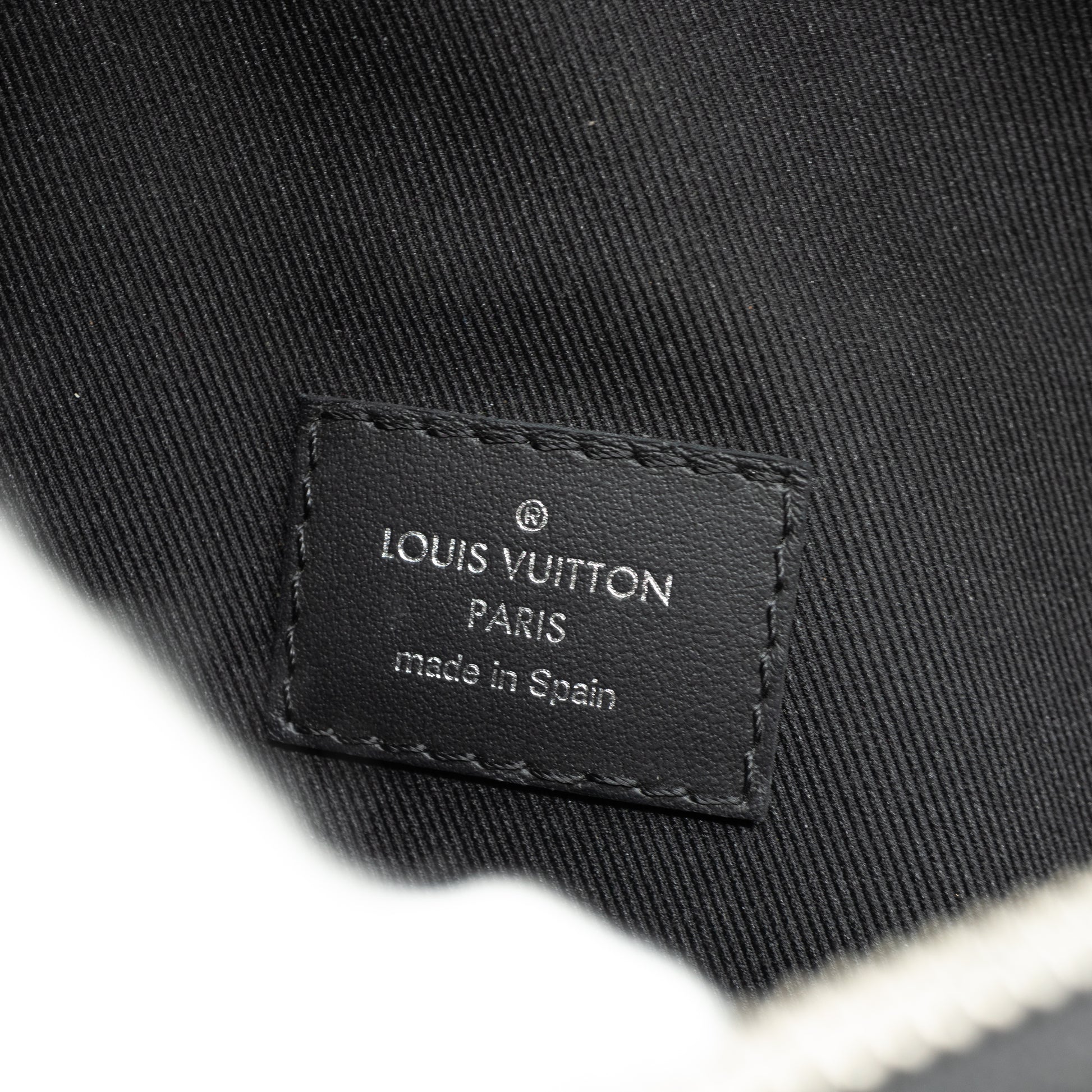 Louis Vuitton Discovery Bumbag Monogram Pastel Noir – Luxe Collective