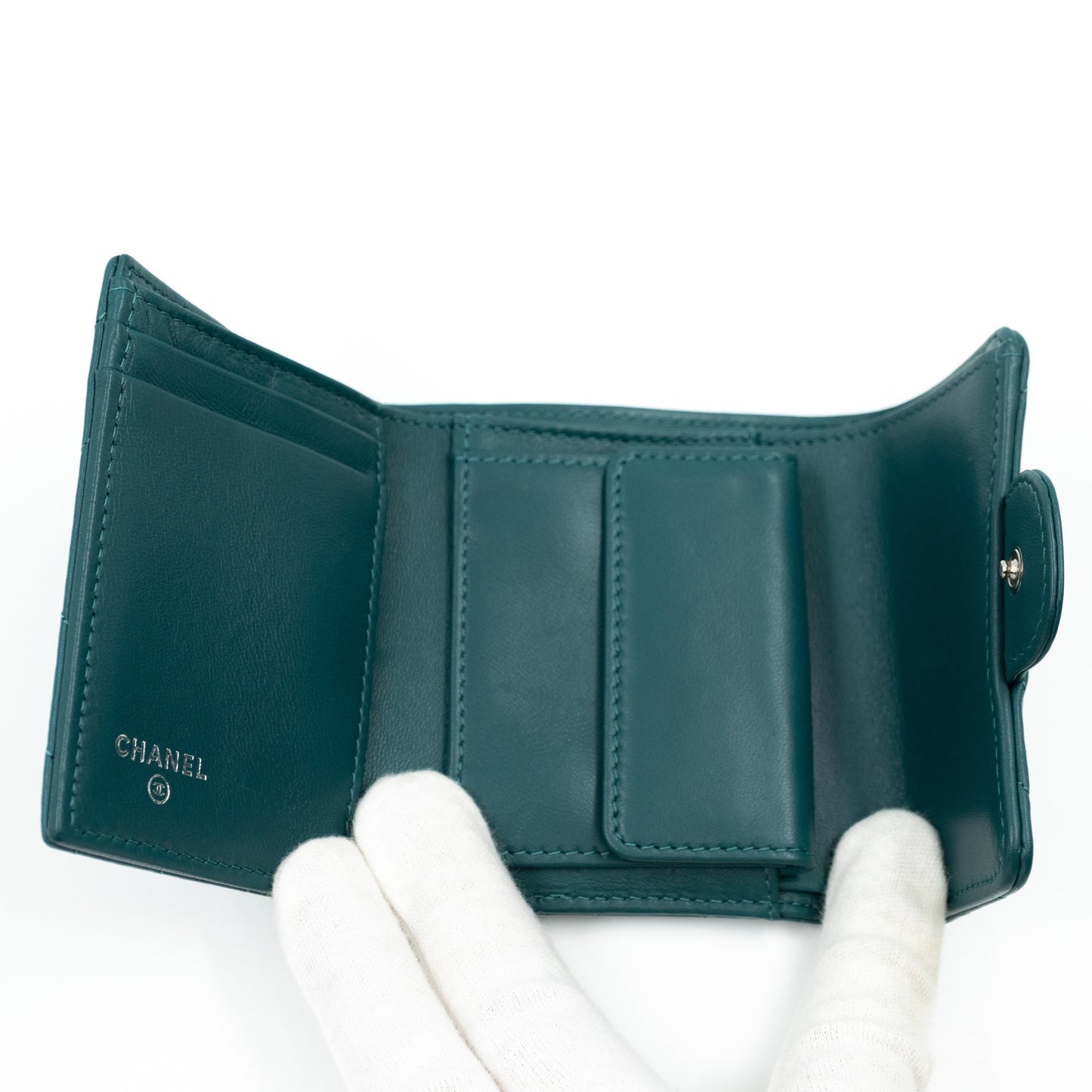 Small Classic Flap Wallet Green Leather