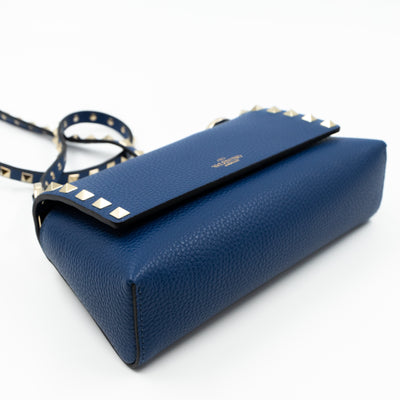 Rockstud Crossbody Pouch Blue Leather