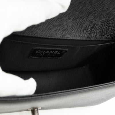 Boy Bag Old Medium Black Caviar Ruthenium