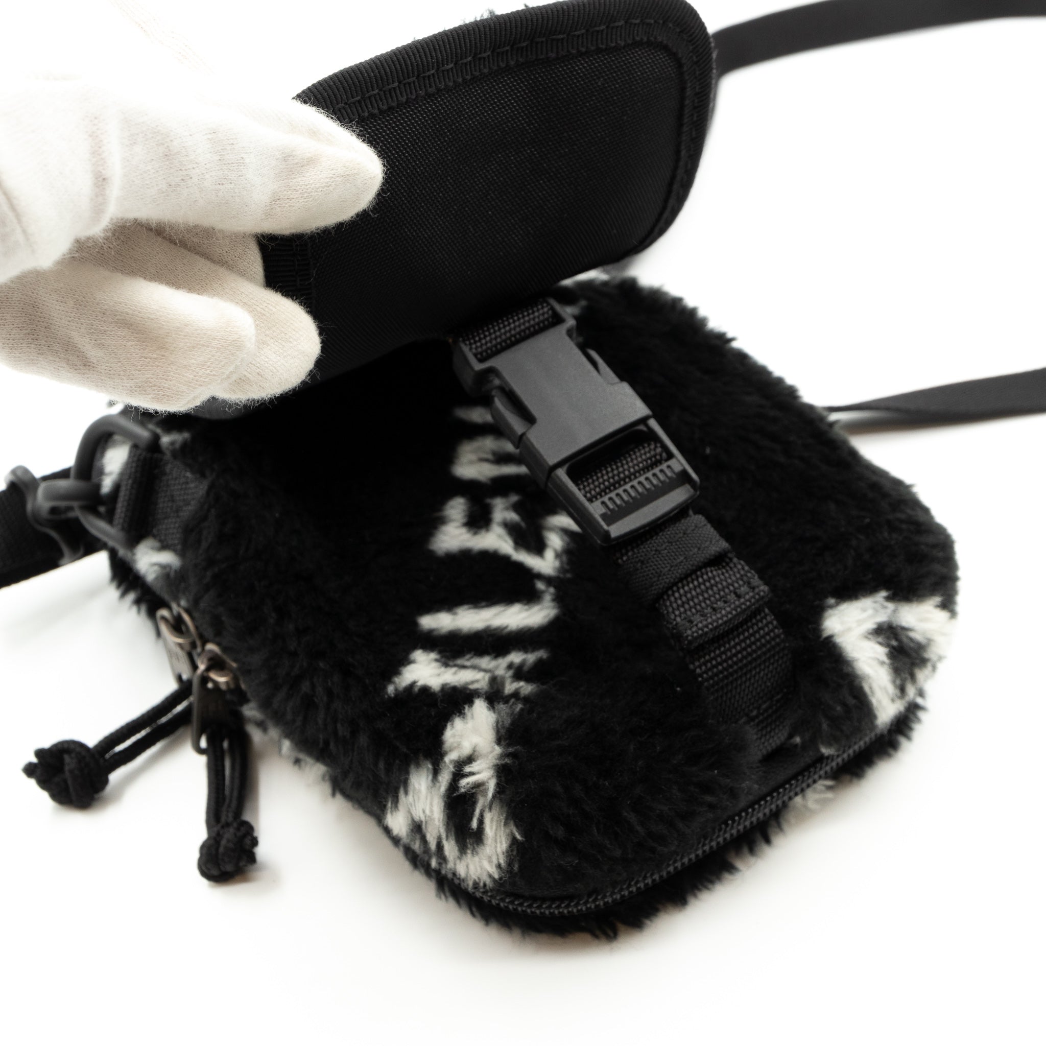 Explorer Crossbody Pouch Black Faux Fur