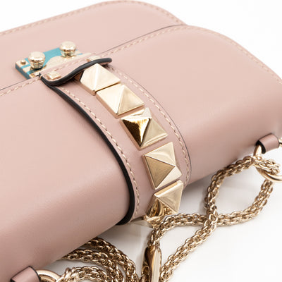 Small Glam Lock Rockstud Flap Bag Nude