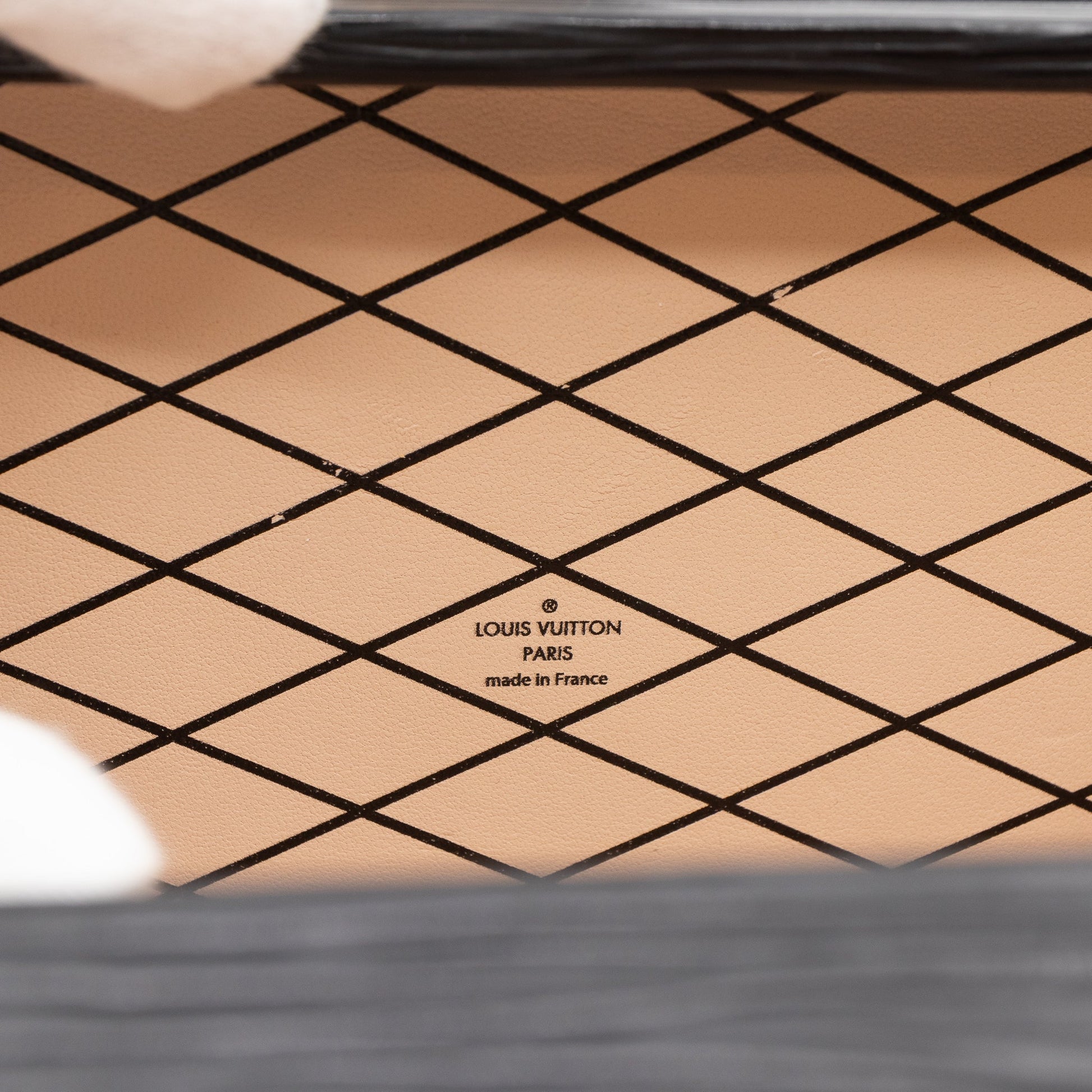 Louis Vuitton PETITE MALLE 2021-22FW Party Petite Malle Arm Bracelet  (M8019A)