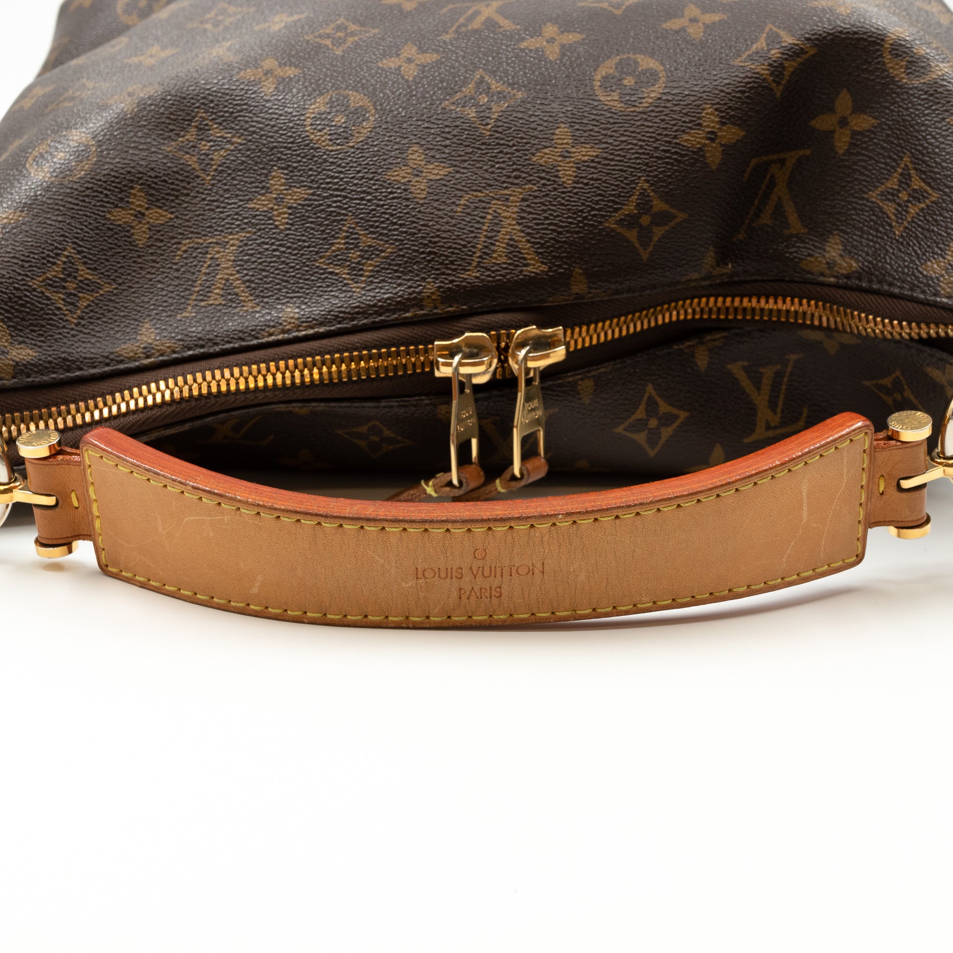 Louis Vuitton Sully PM bag in black leather ref.770666 - Joli Closet