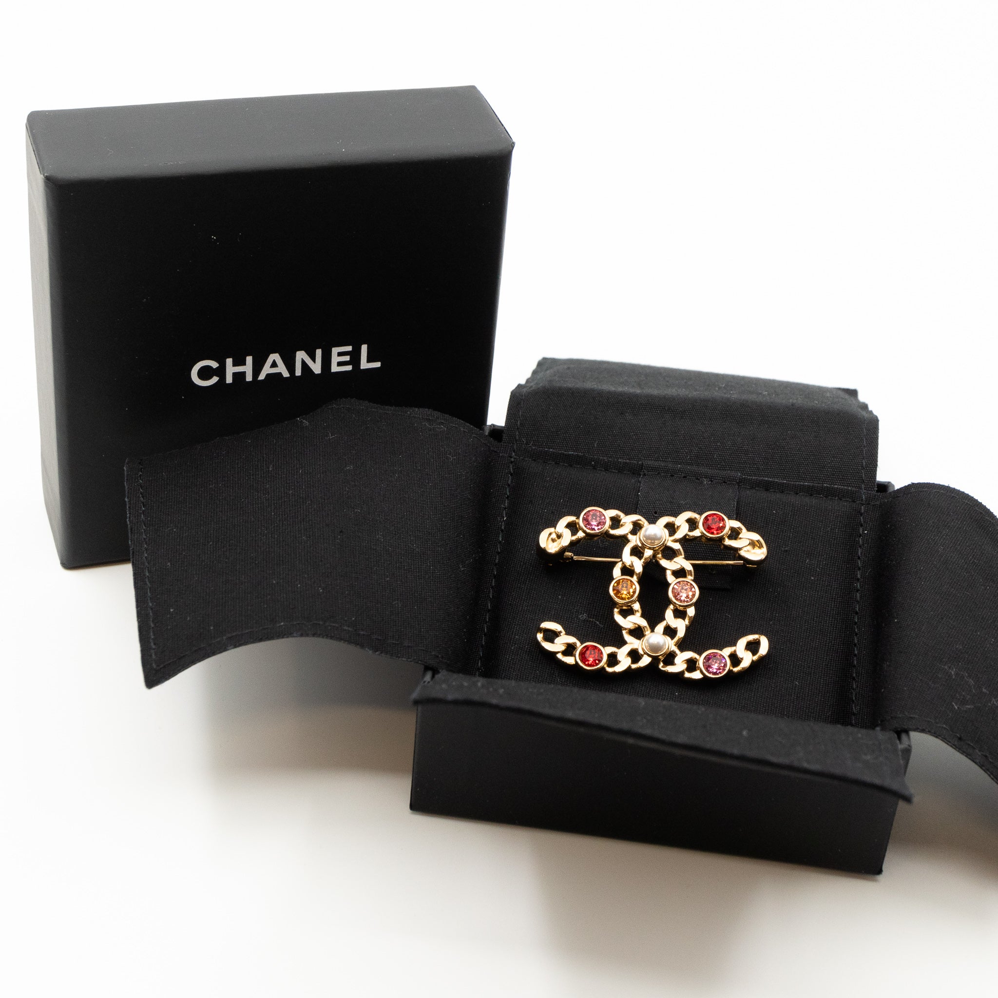 CC Chain Link Colorful Brooch