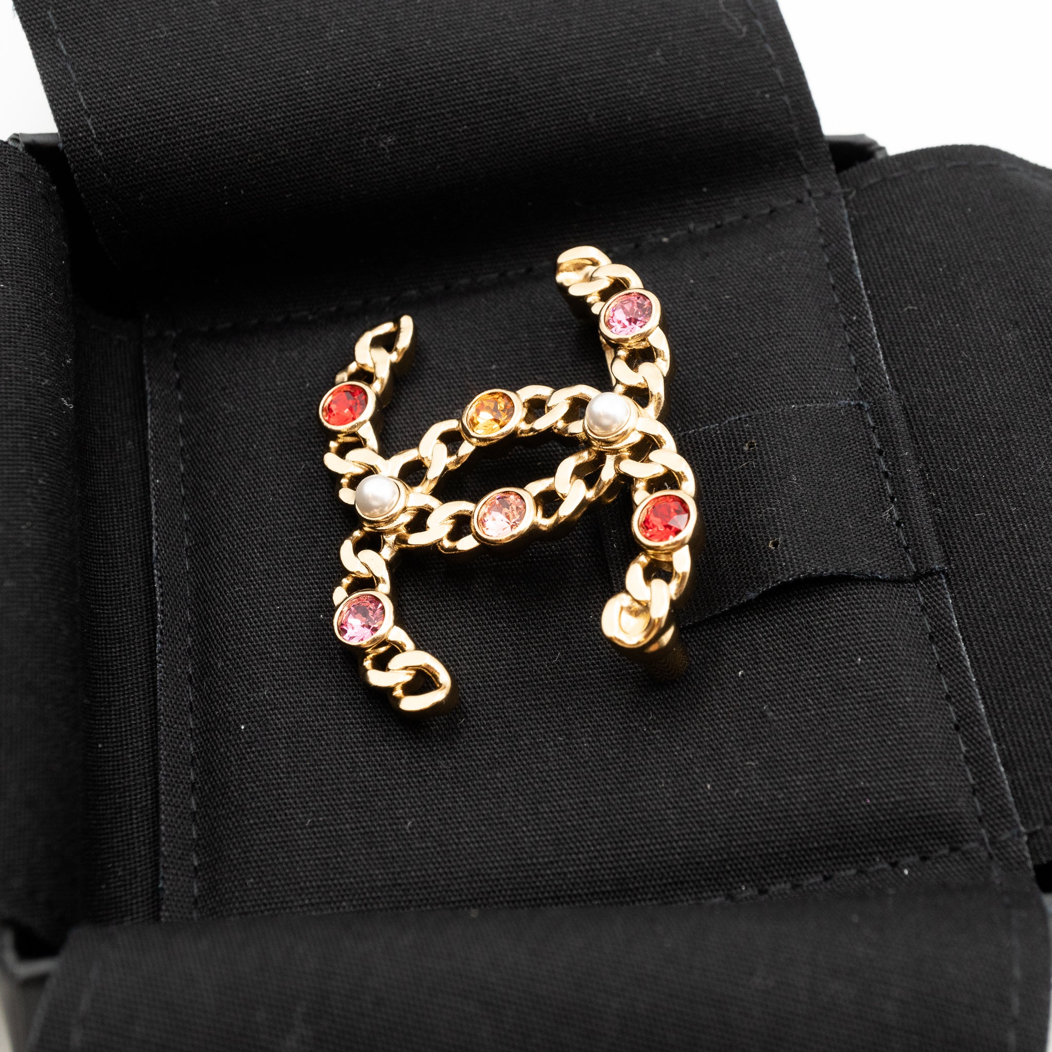 CC Chain Link Colorful Brooch