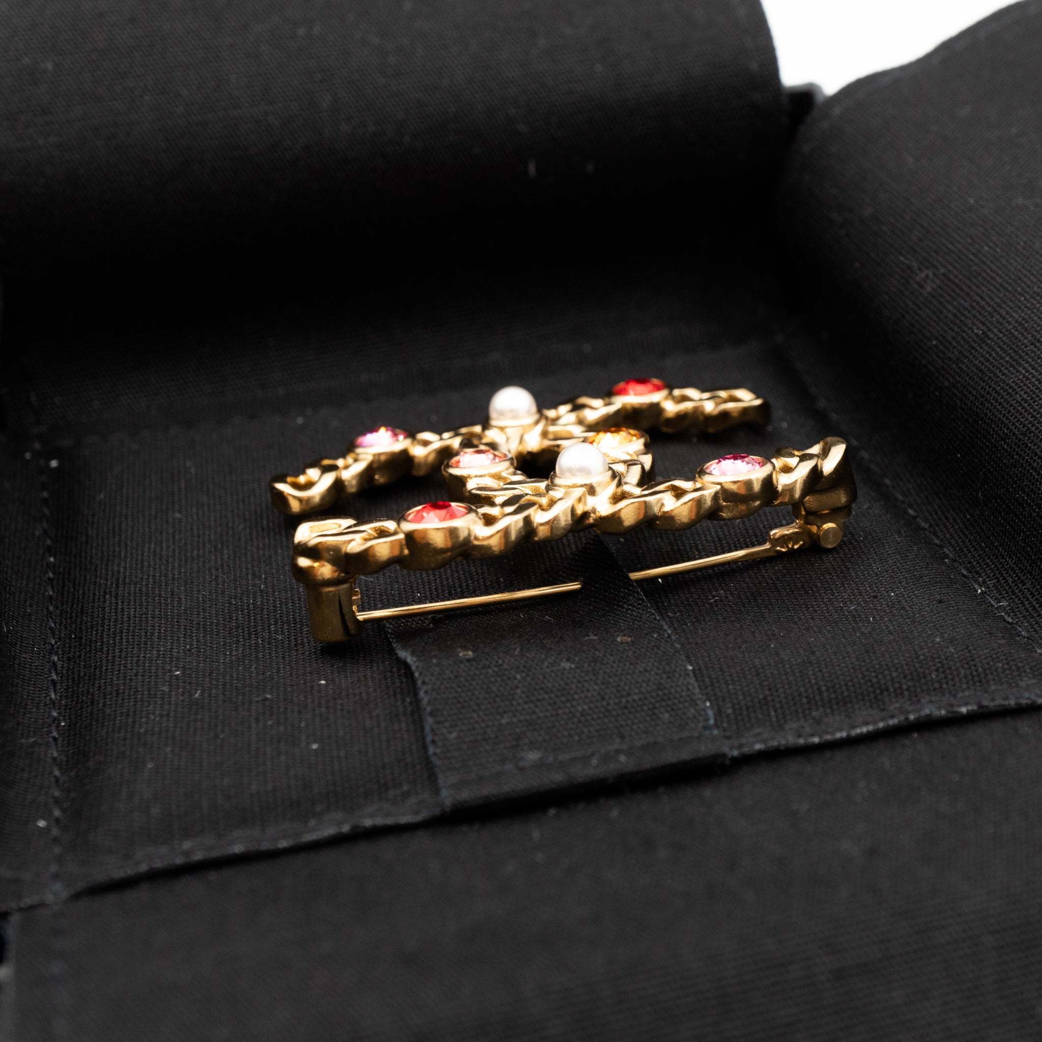 CC Chain Link Colorful Brooch