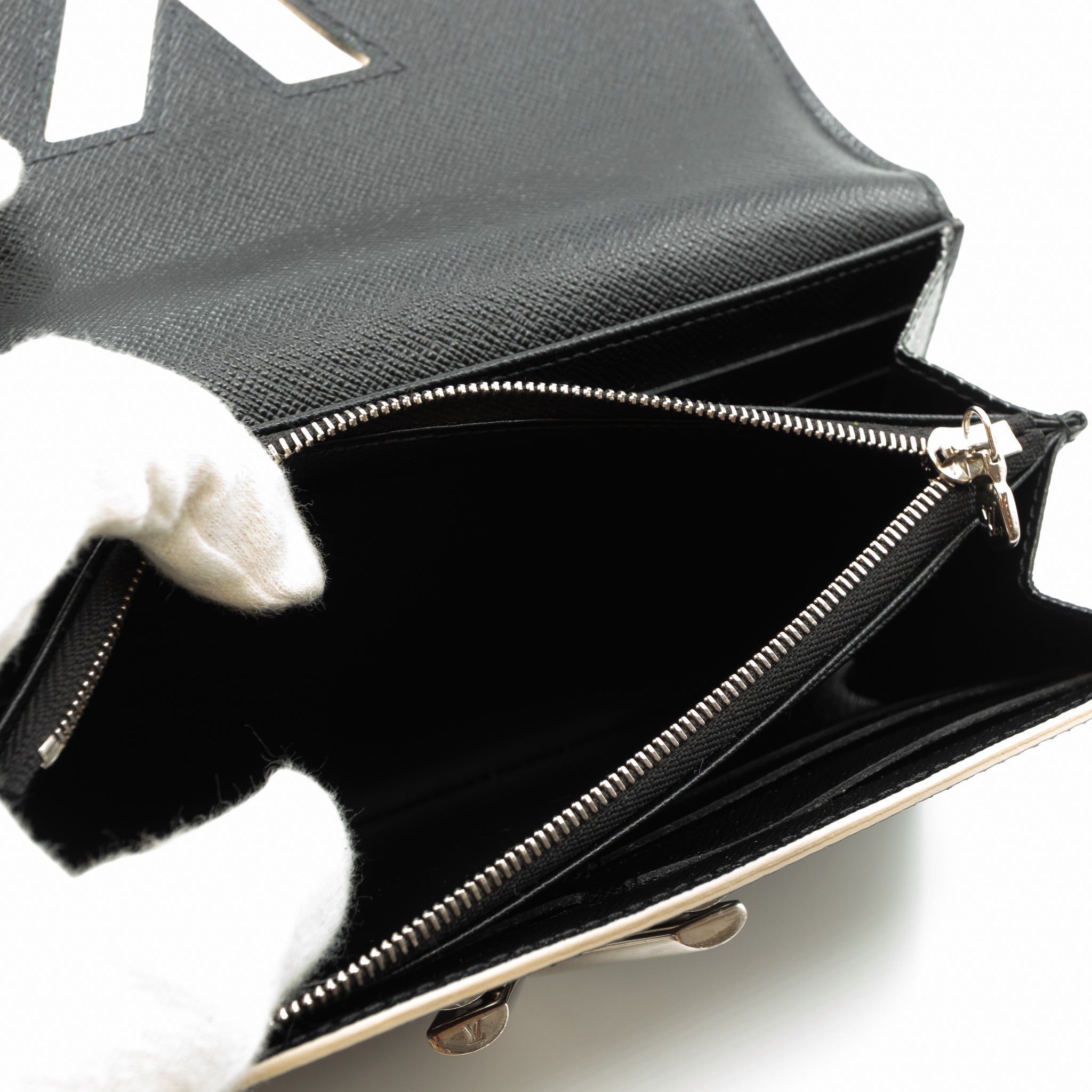 Twist Wallet Epi Leather World Tour