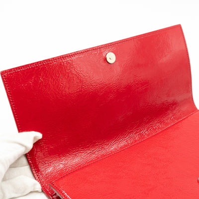 Belle De Jour Clutch Patent Leather Red
