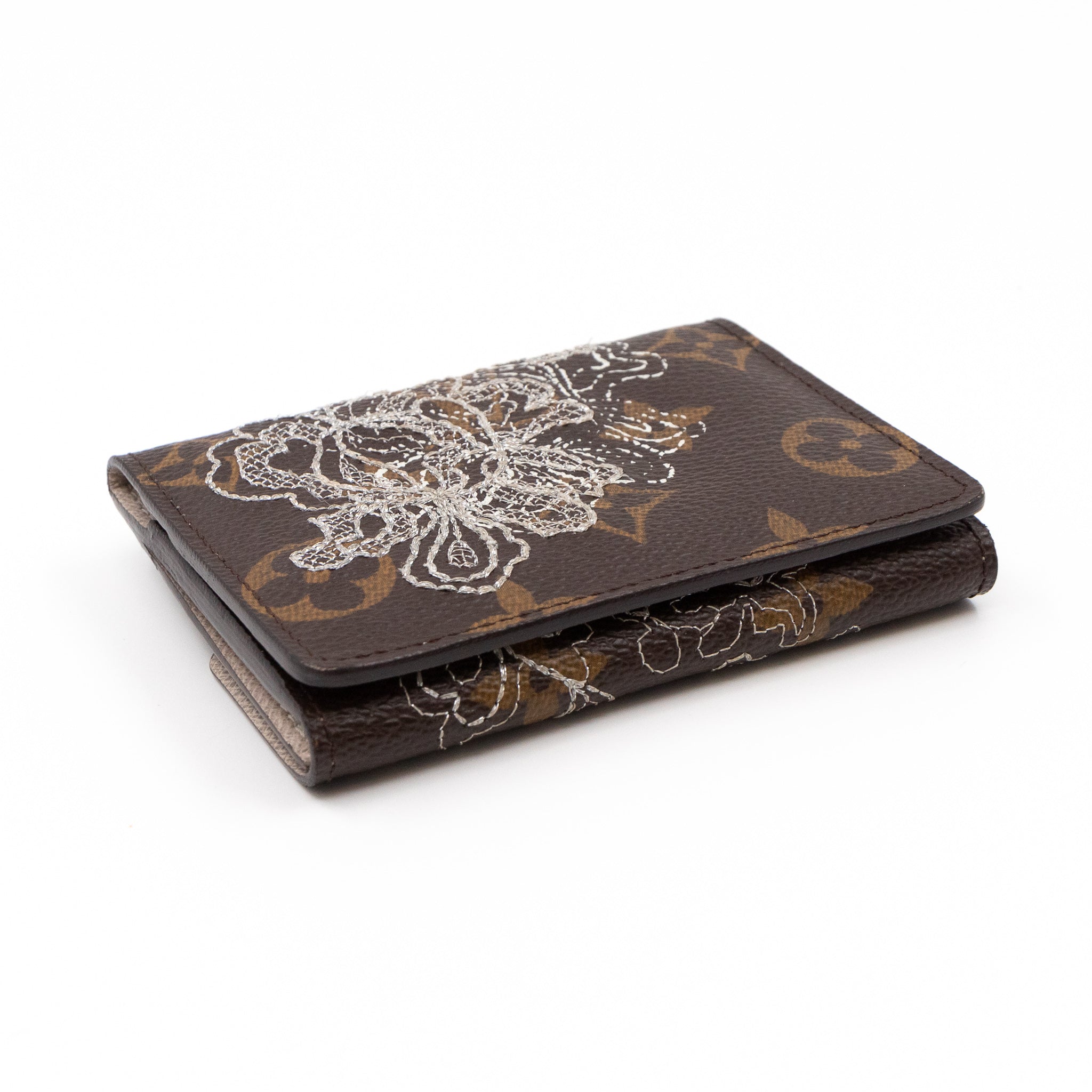 Ludlow Wallet Monogram Dentelle Silver