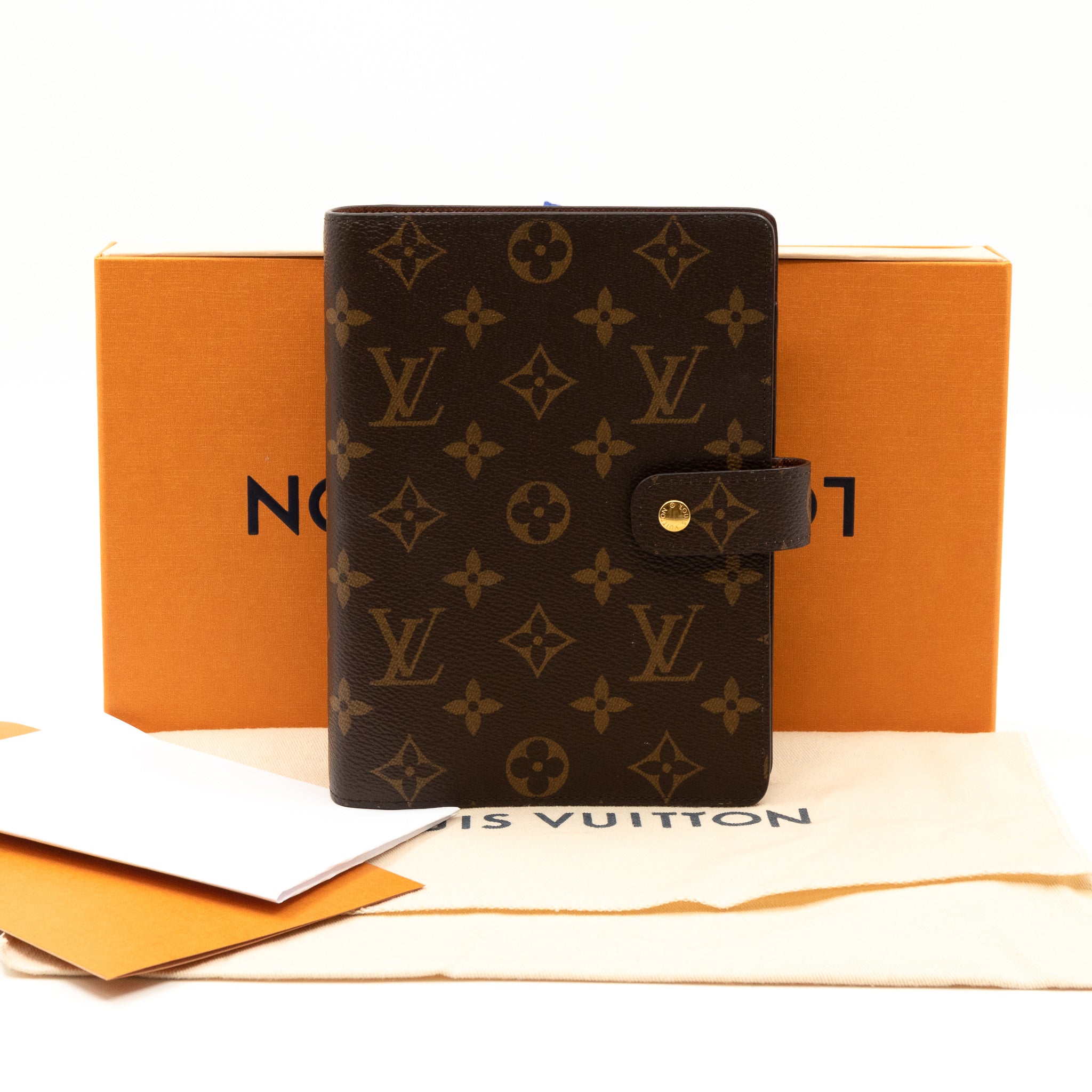 Medium Ring Agenda Cover Monogram
