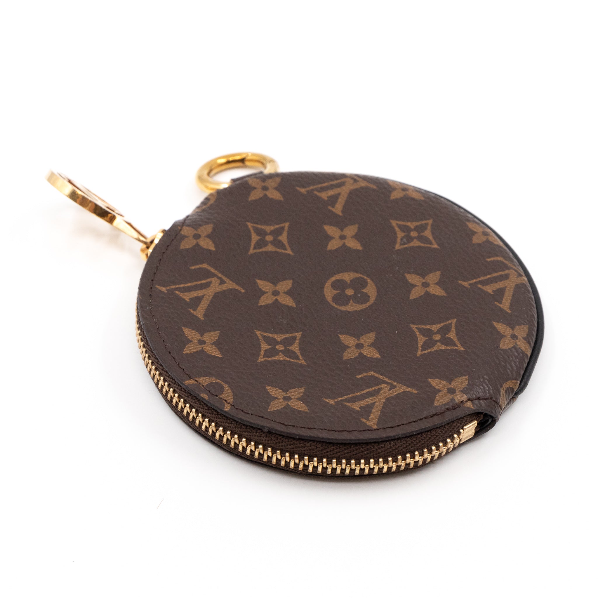 Louis vuitton round discount pouch