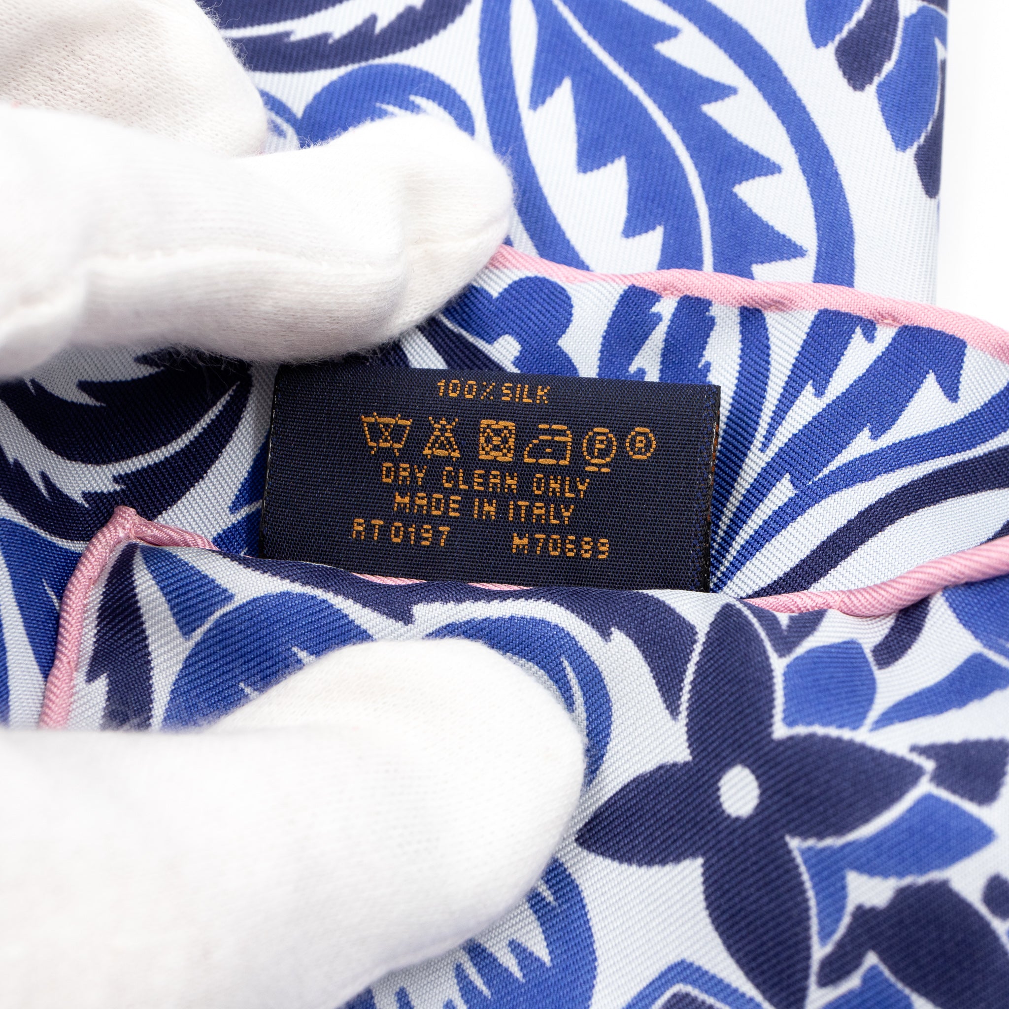 Monokinawa Silk Square Blue & Pink