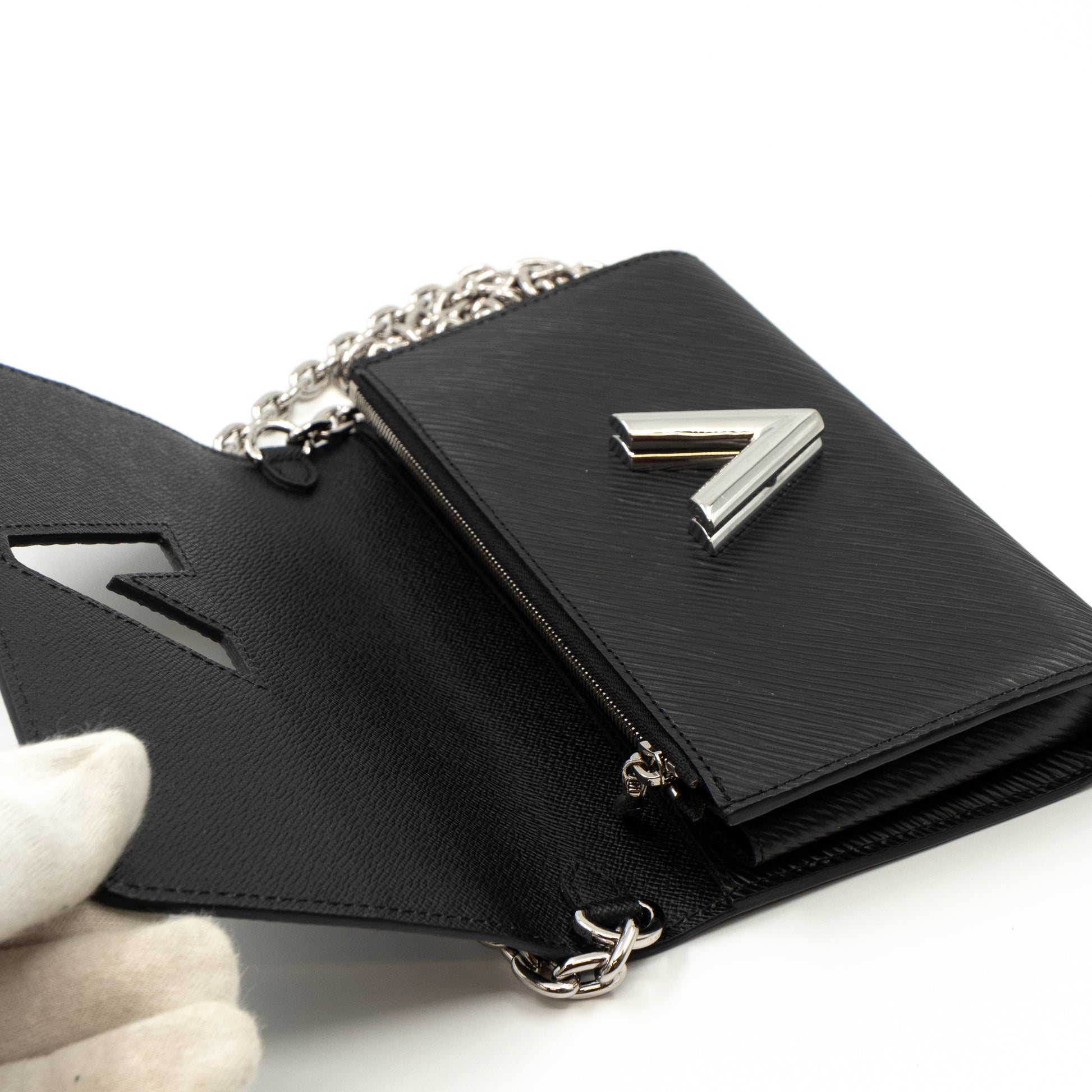 Louis Vuitton Twist Chain Wallet Epi Noir Black in Leather with Silver-tone  - GB