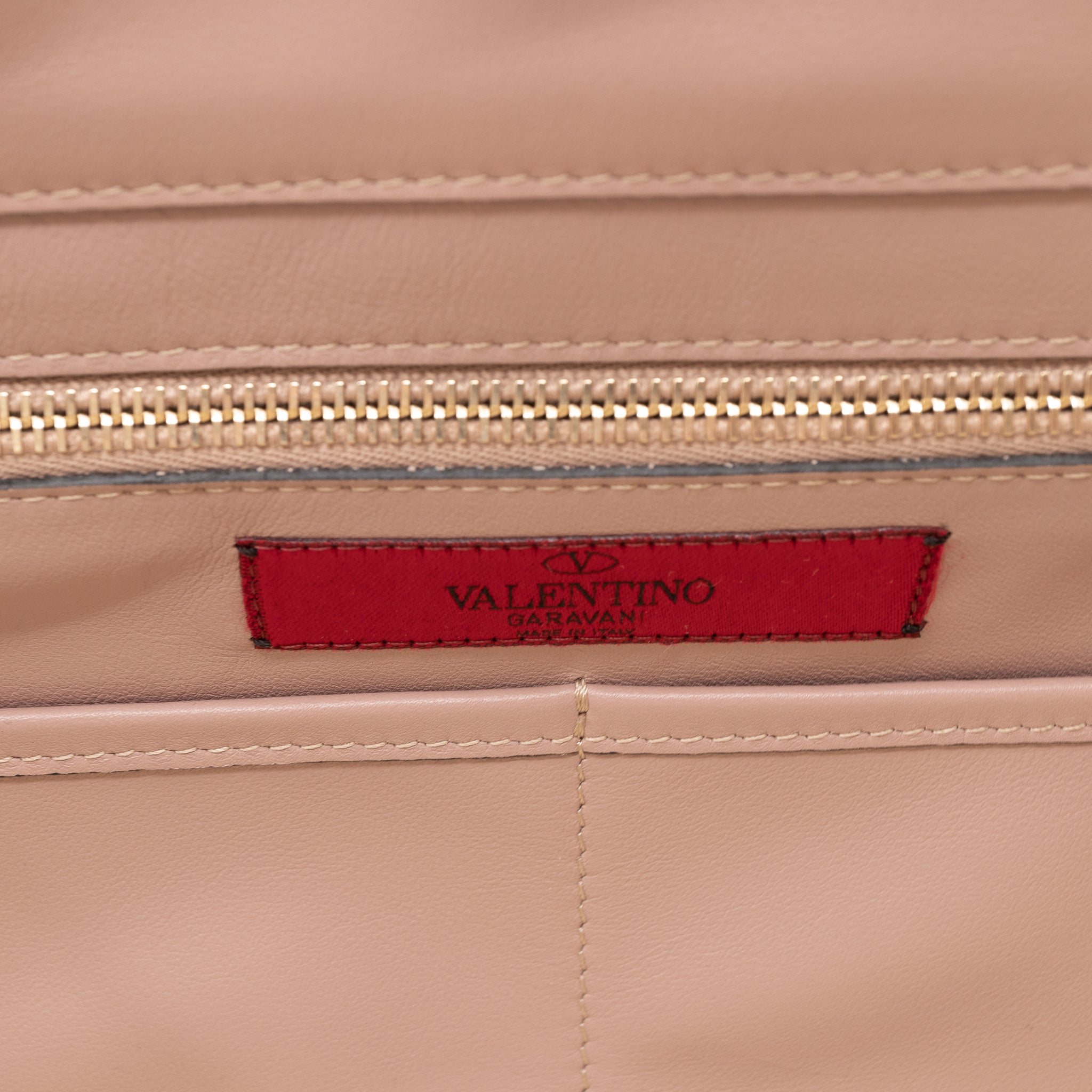 Rockstud Trapeze Tote Rose Beige Leather