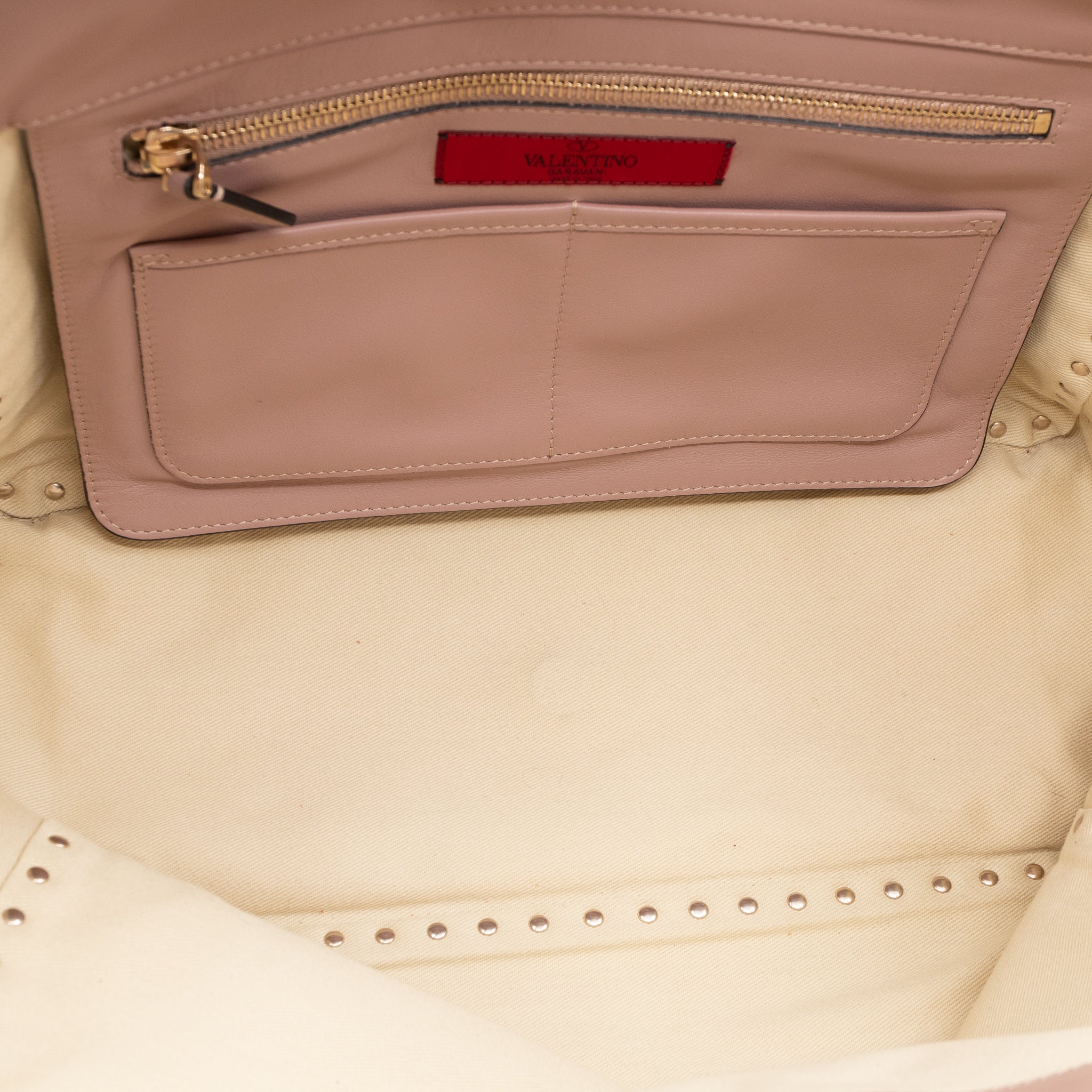Rockstud Trapeze Tote Rose Beige Leather