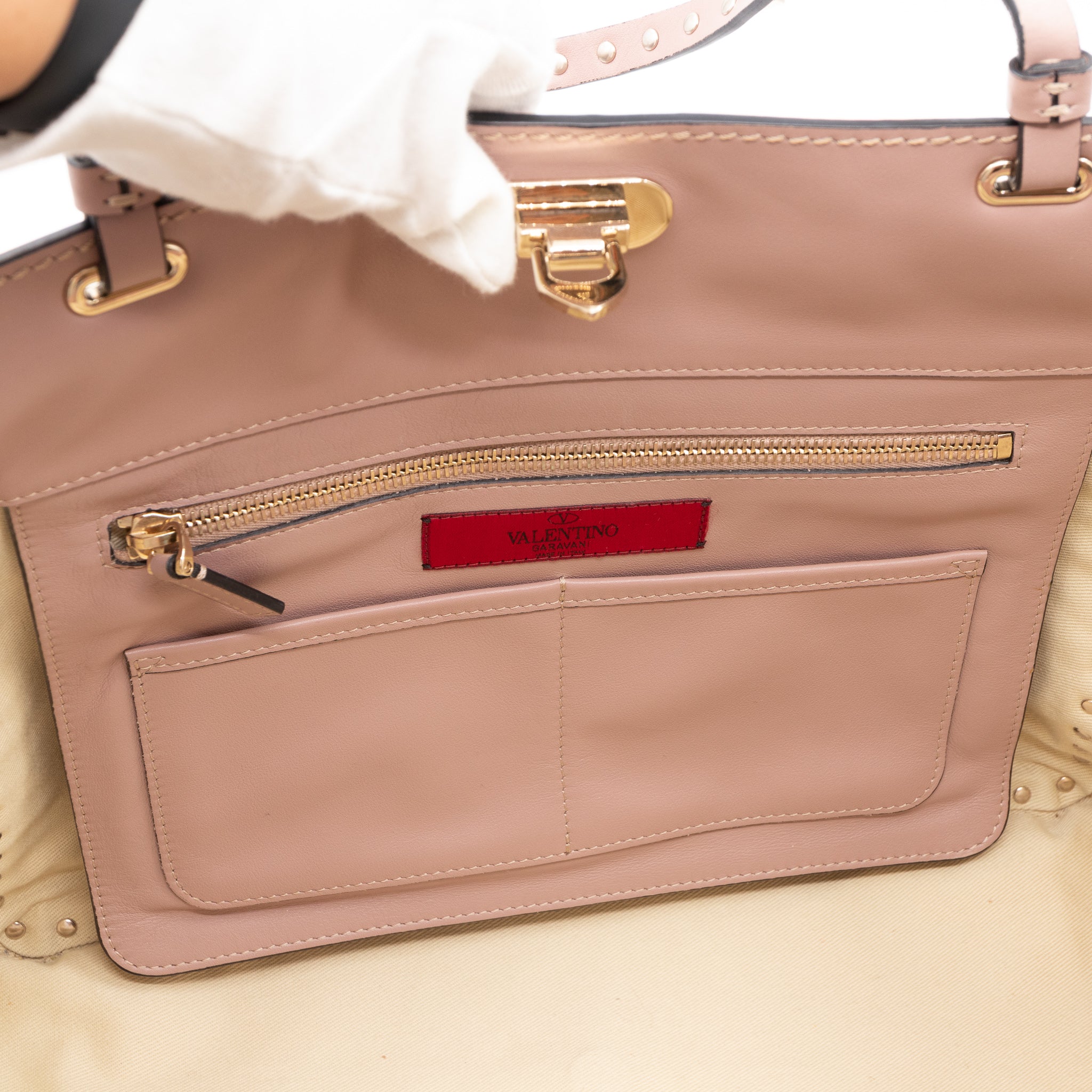Rockstud Trapeze Tote Rose Beige Leather